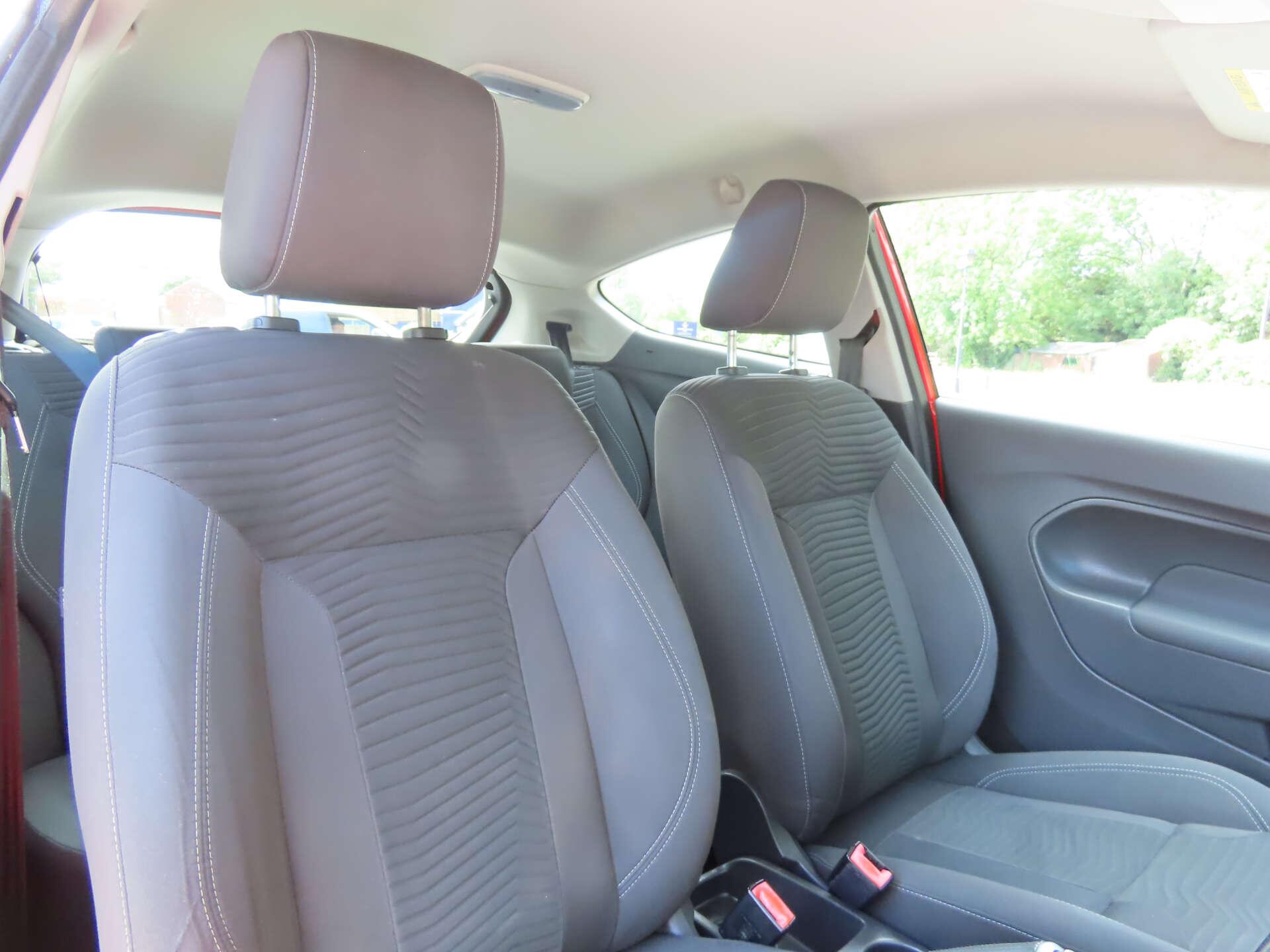 Ford Fiesta view 8