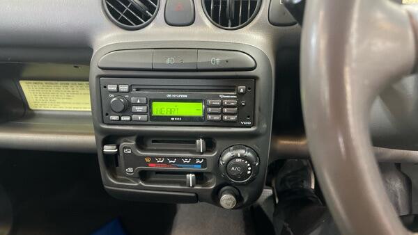 Hyundai Amica view 13