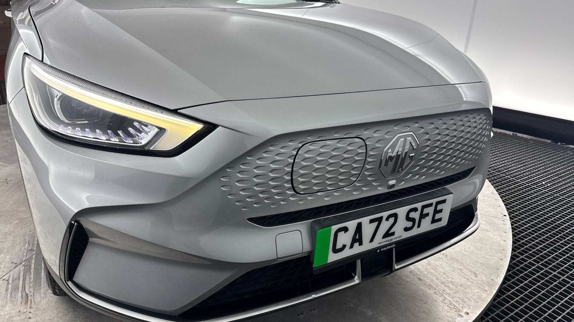 MG ZS view 22