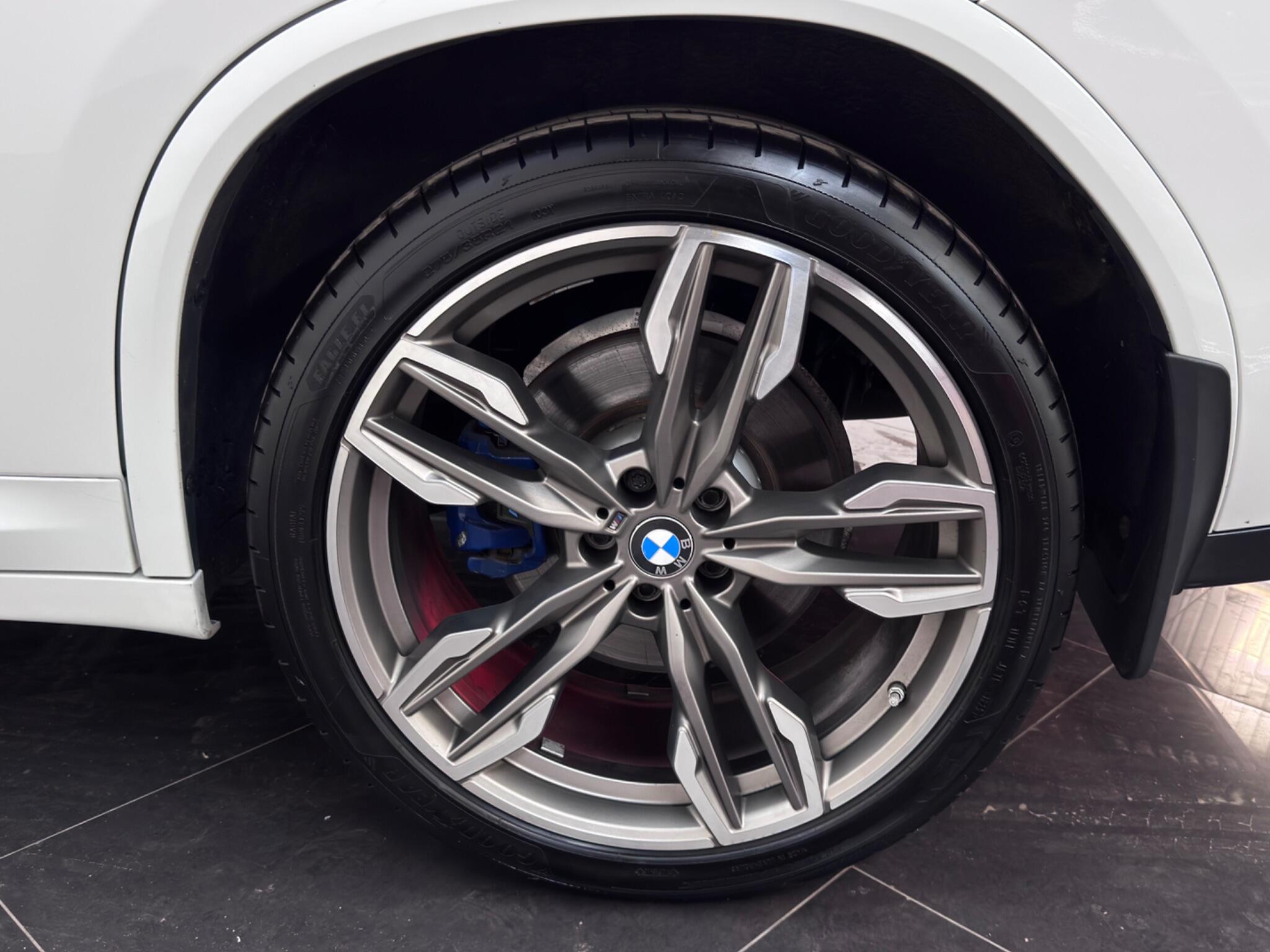 BMW X4 view 67