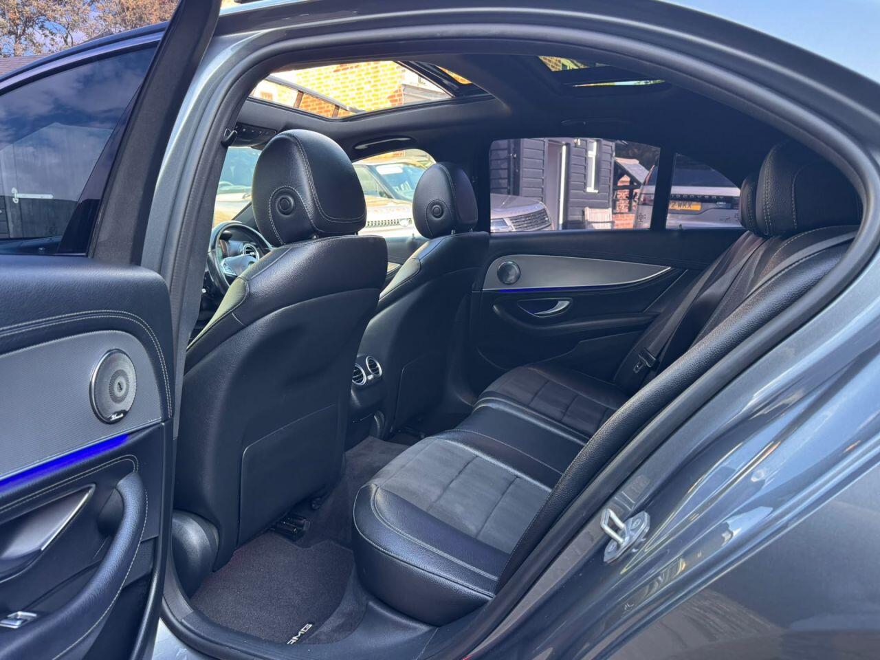 Mercedes-Benz E-Class view 14