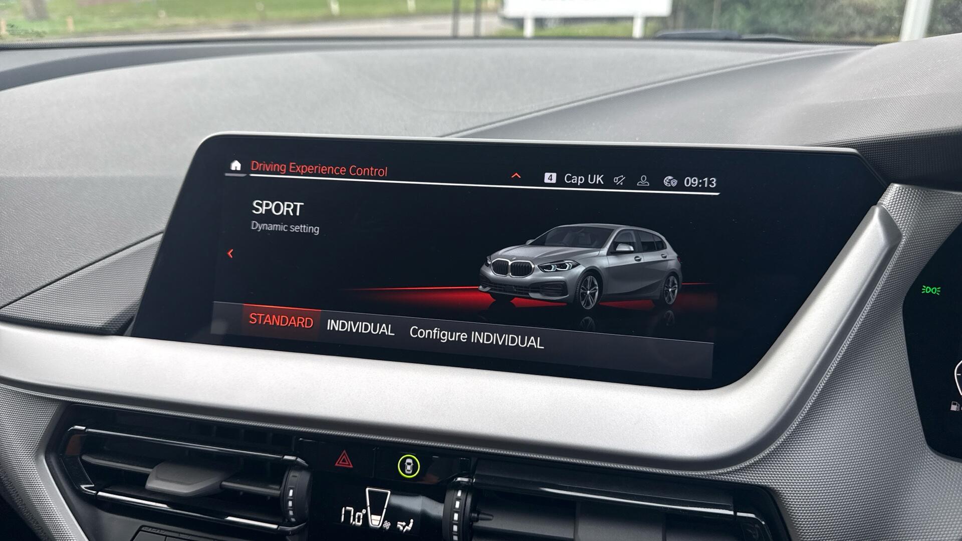 BMW 1 Series view 45