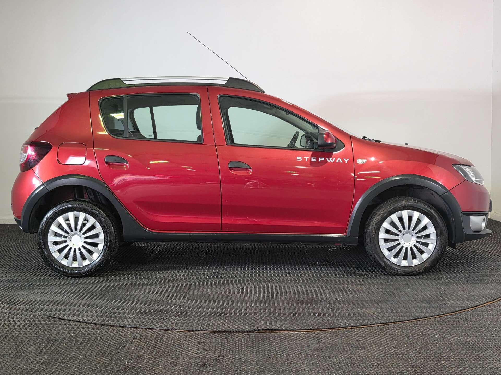 Dacia Sandero view 8
