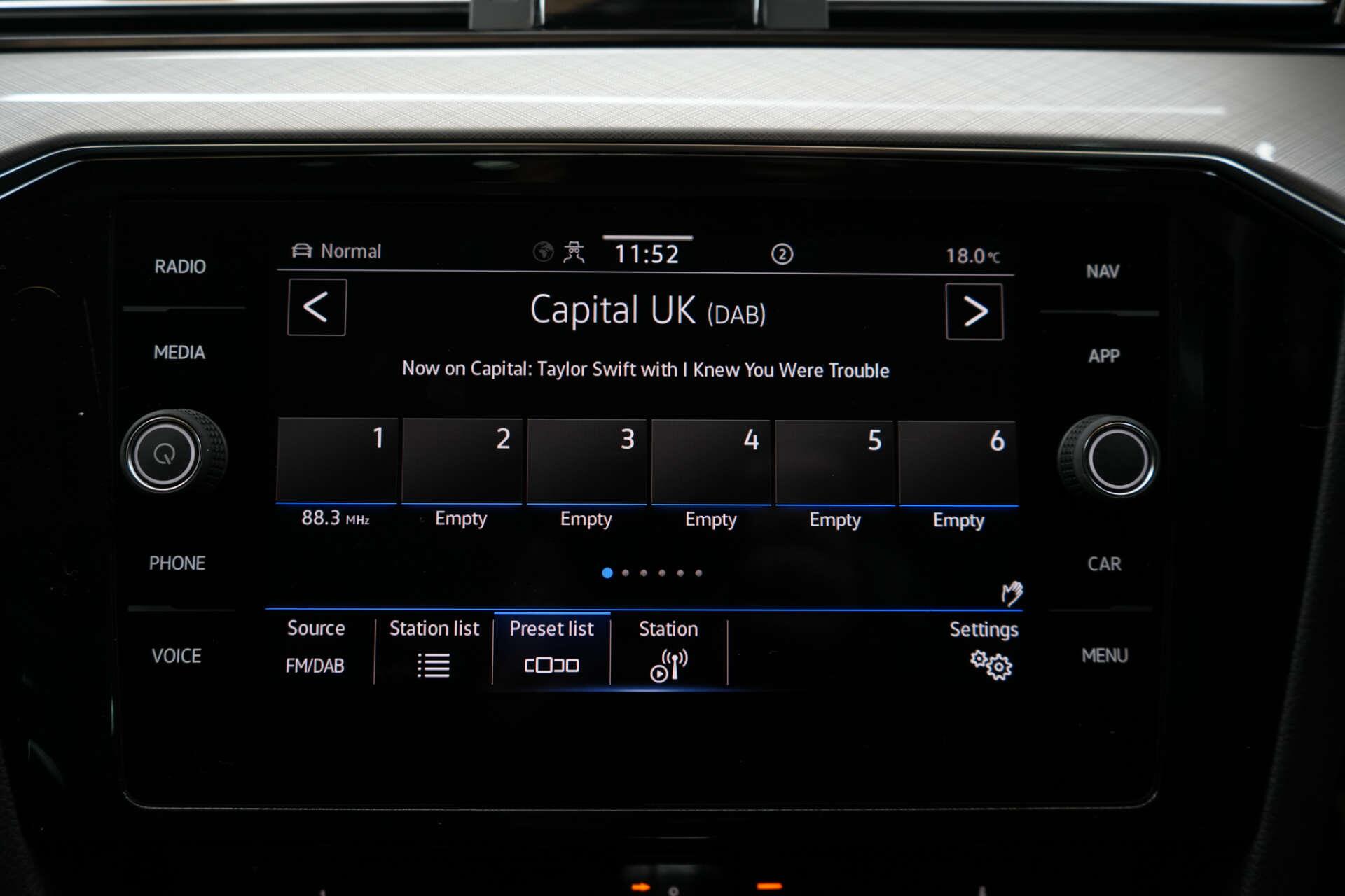 Volkswagen Passat view 31
