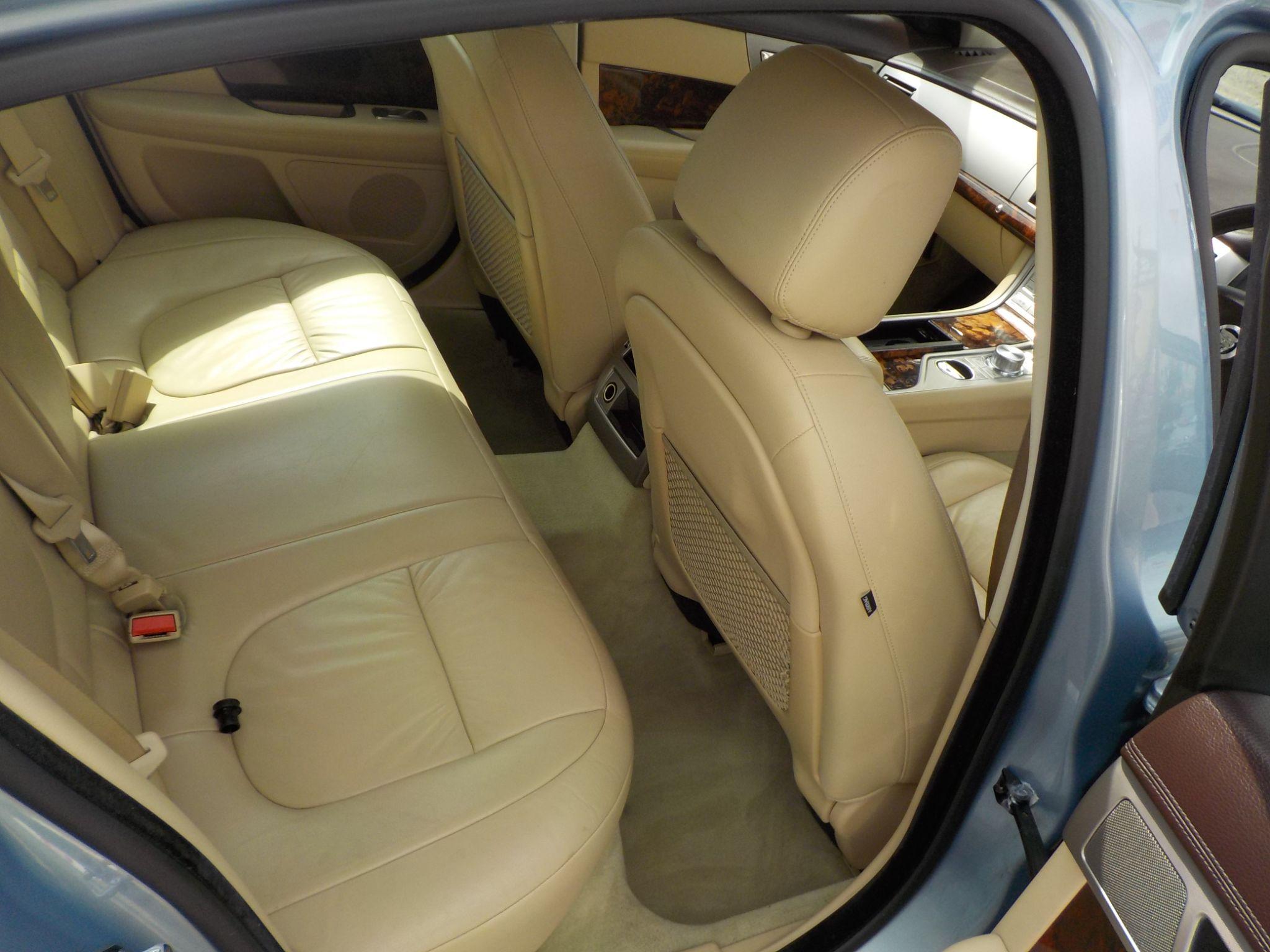 Jaguar XF 3.0d V6 Luxury Auto Euro 5 4dr