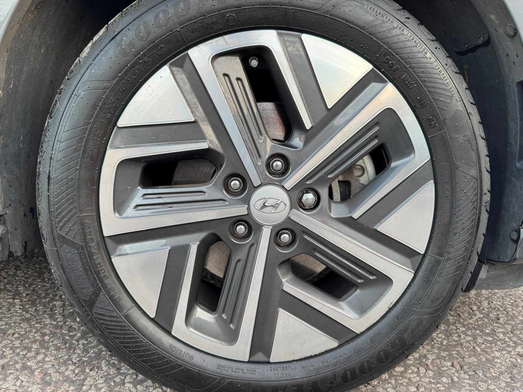 Hyundai Kona view 77