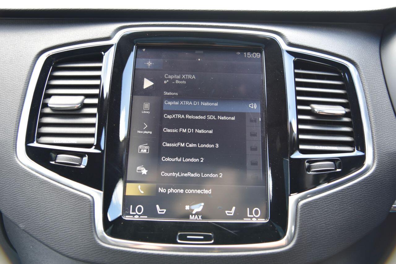 Volvo XC90 view 35