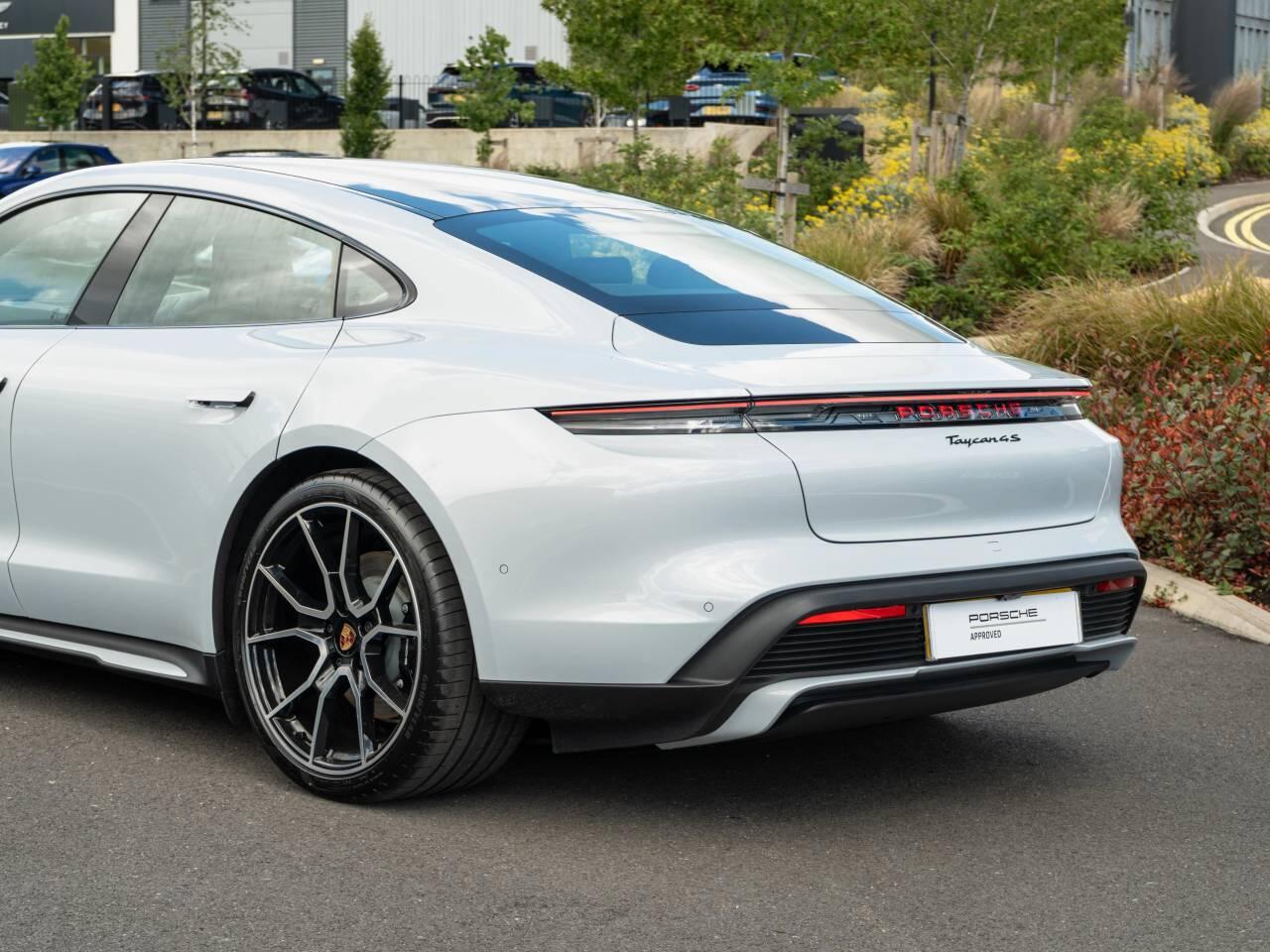 Porsche Taycan view 15