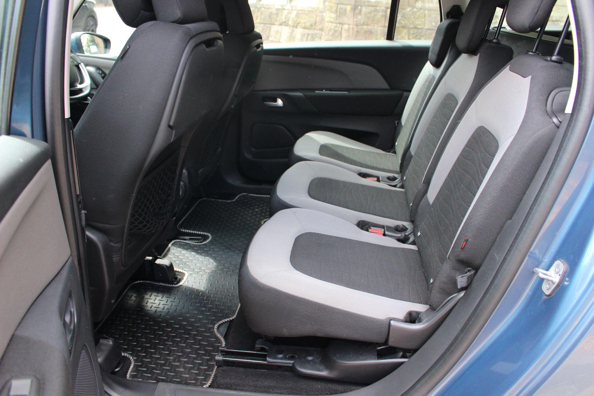Citroen Grand C4 Picasso view 19