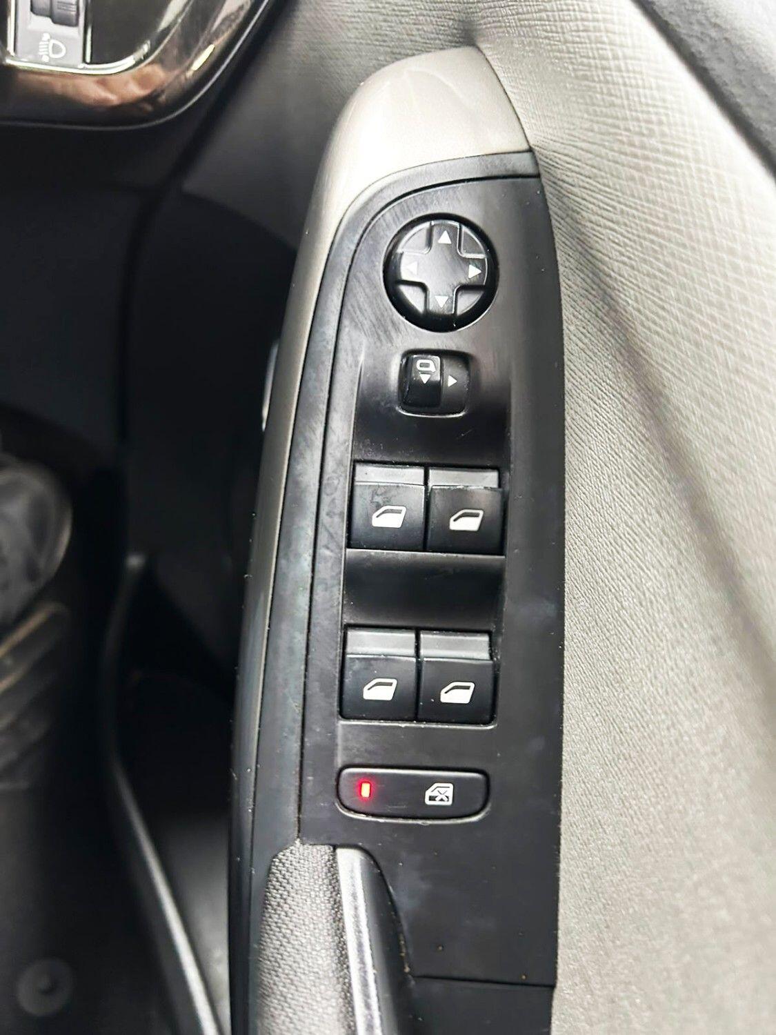 Citroen Grand C4 Spacetourer view 20