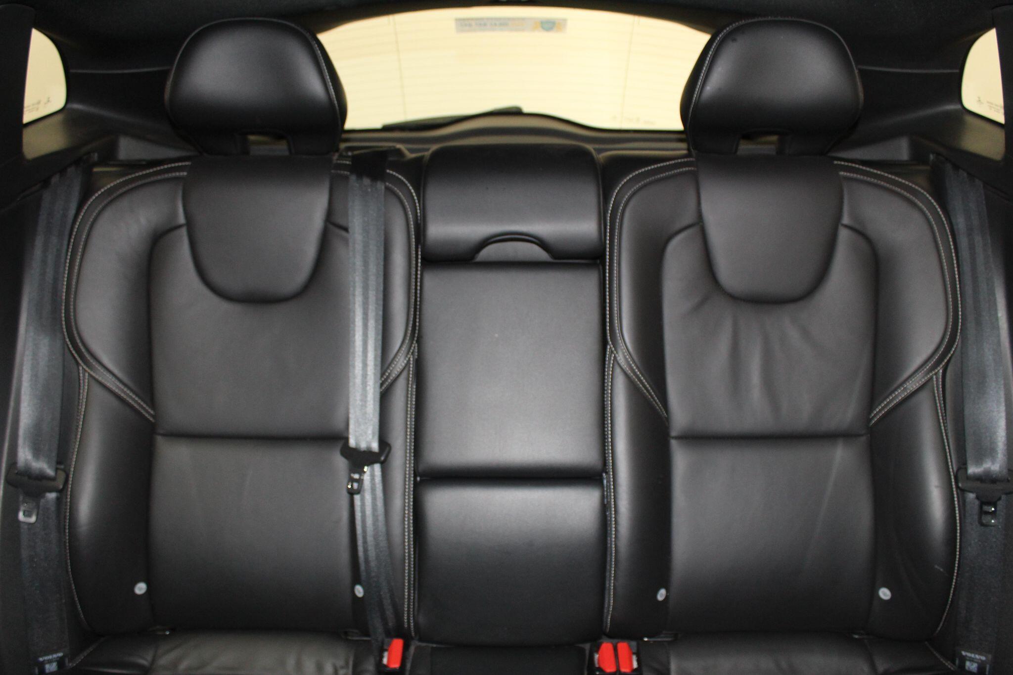 Volvo V40 view 47