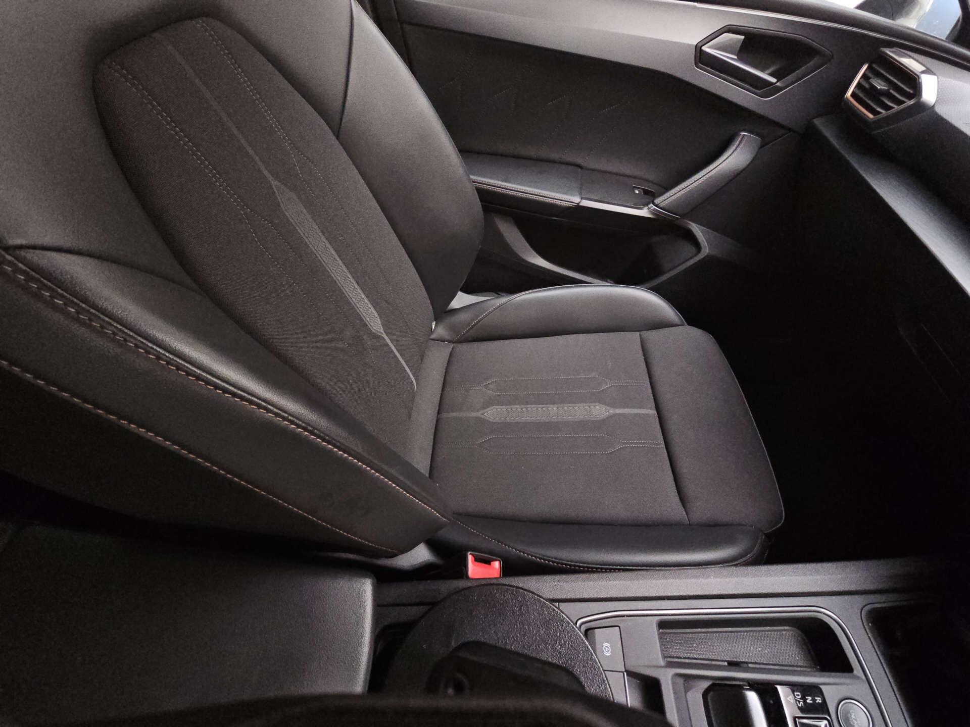 Cupra Leon view 10
