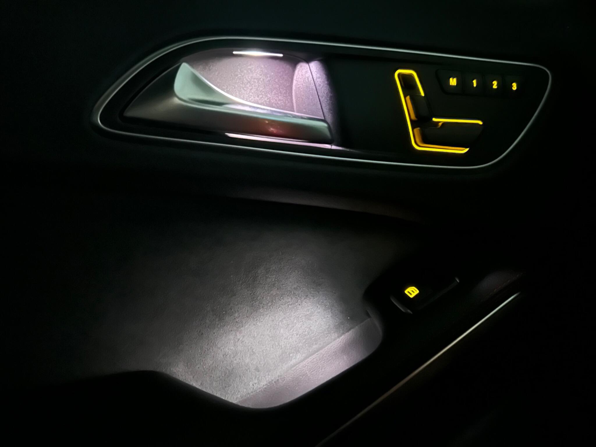 Mercedes-Benz GLA view 29