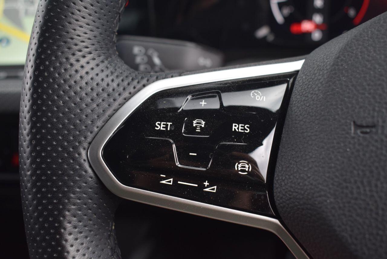 Volkswagen Golf view 25