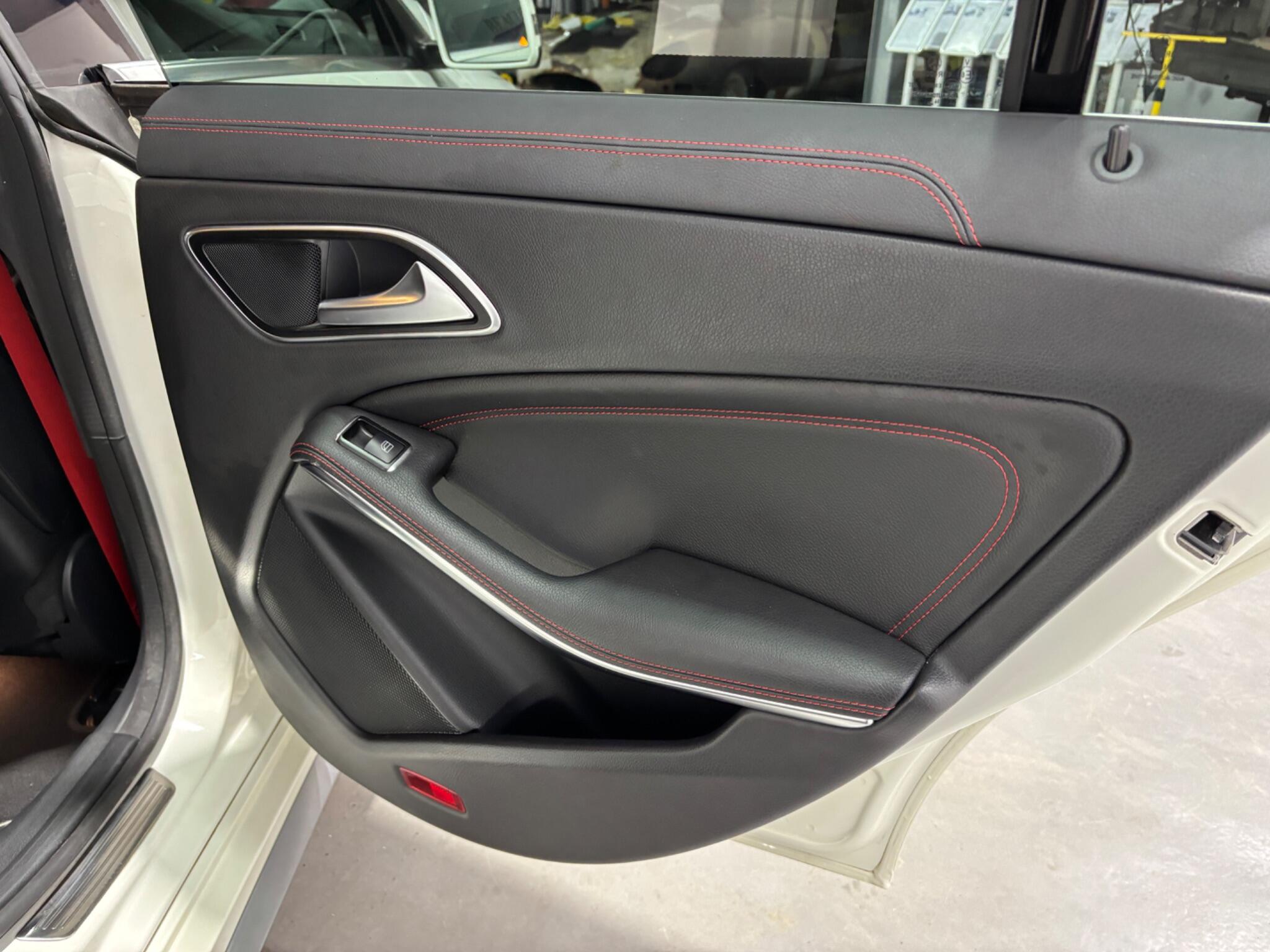 Mercedes-Benz Cla view 19