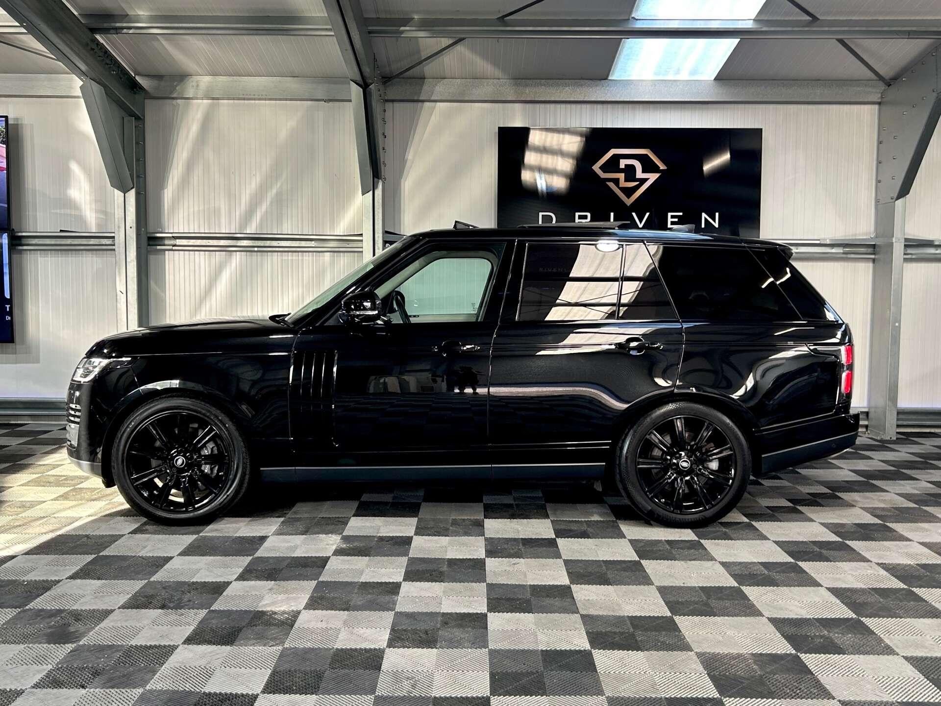 Land Rover Range Rover view 12