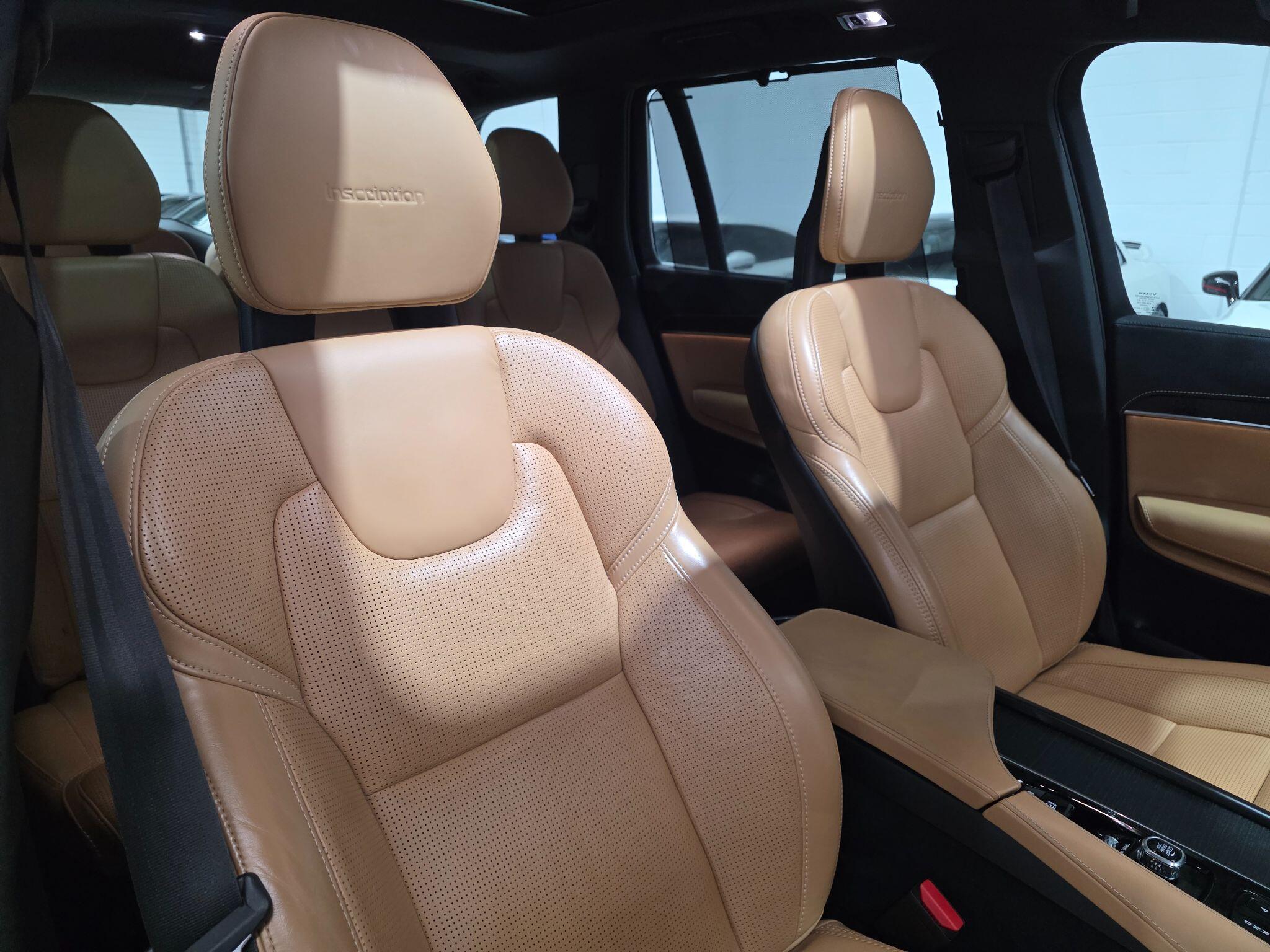 Volvo XC90 view 22