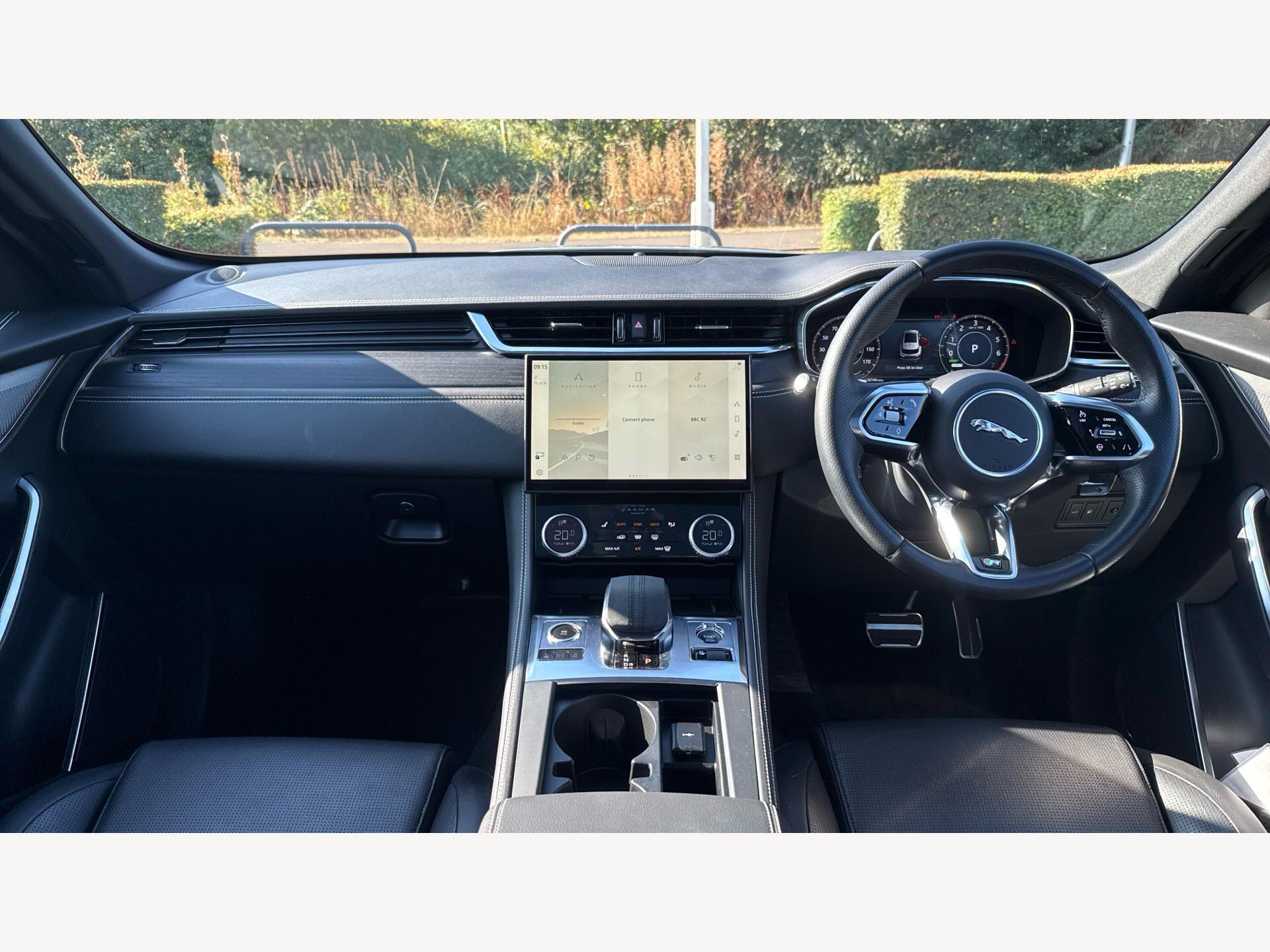 Jaguar F-Pace view 11