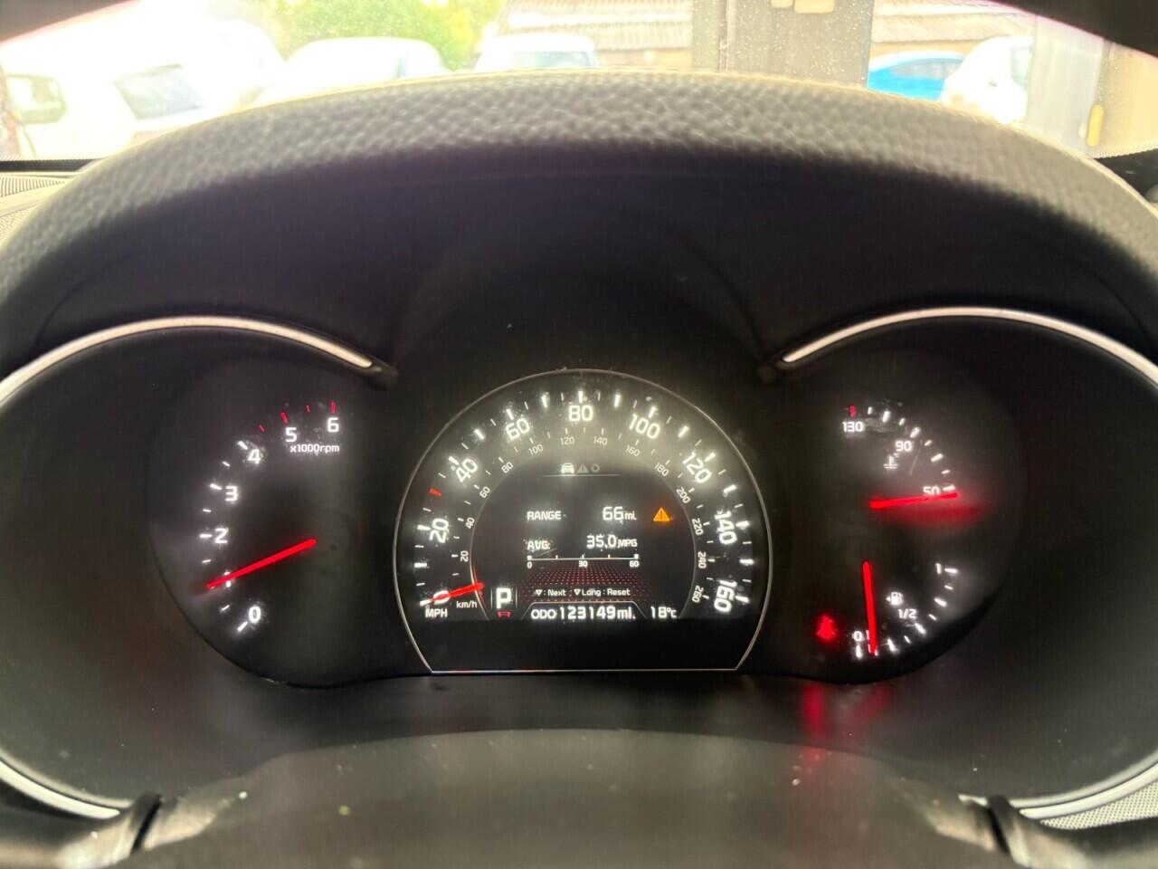 Kia Sorento view 25