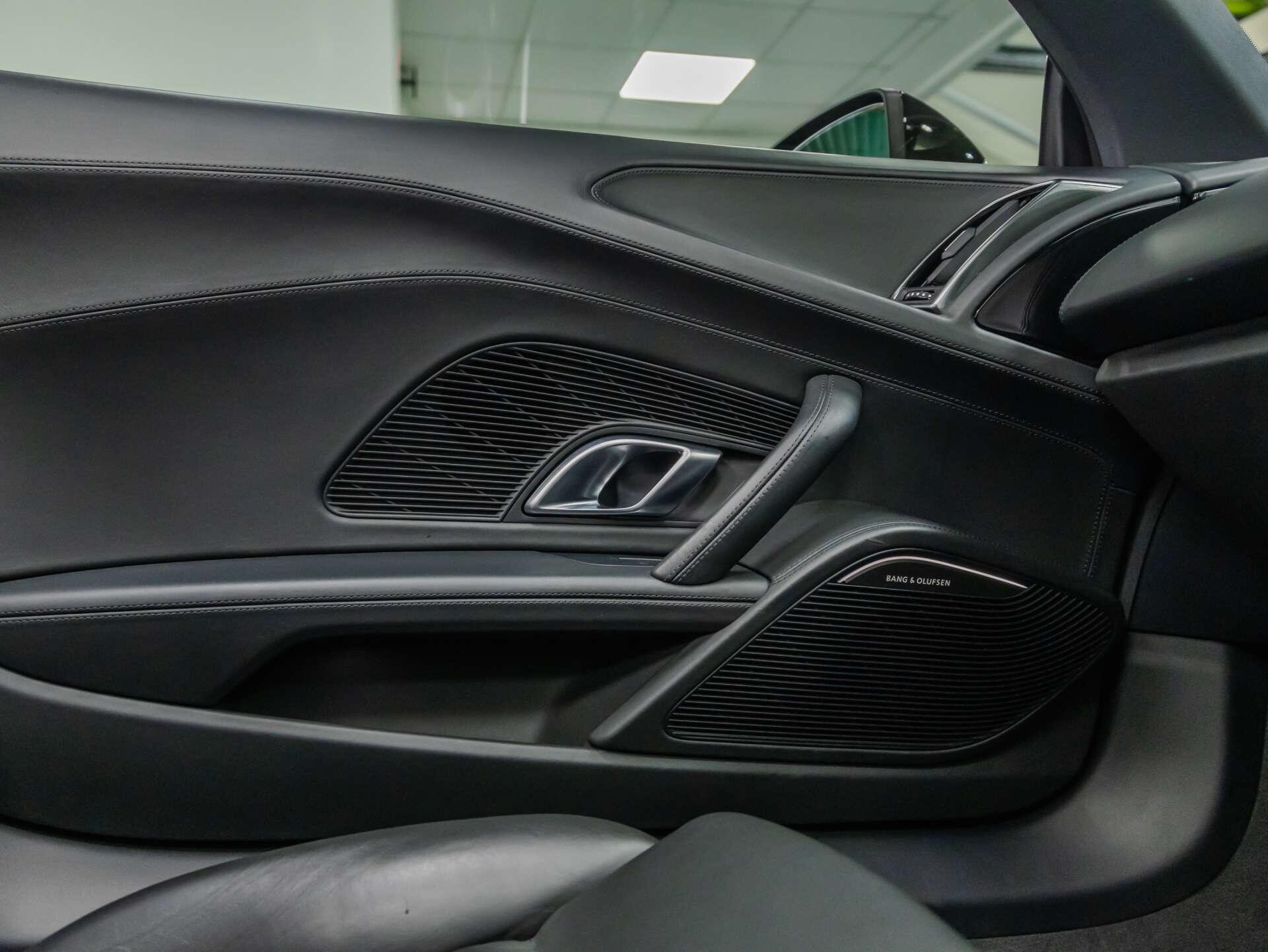 Audi R8 view 53