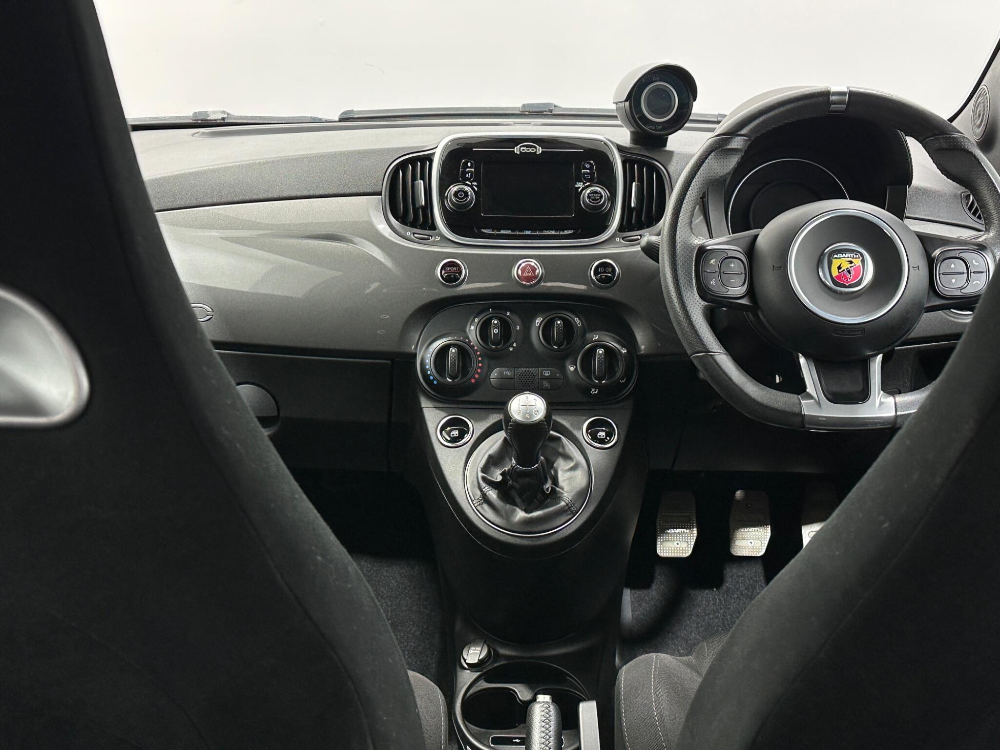Abarth 595 view 19