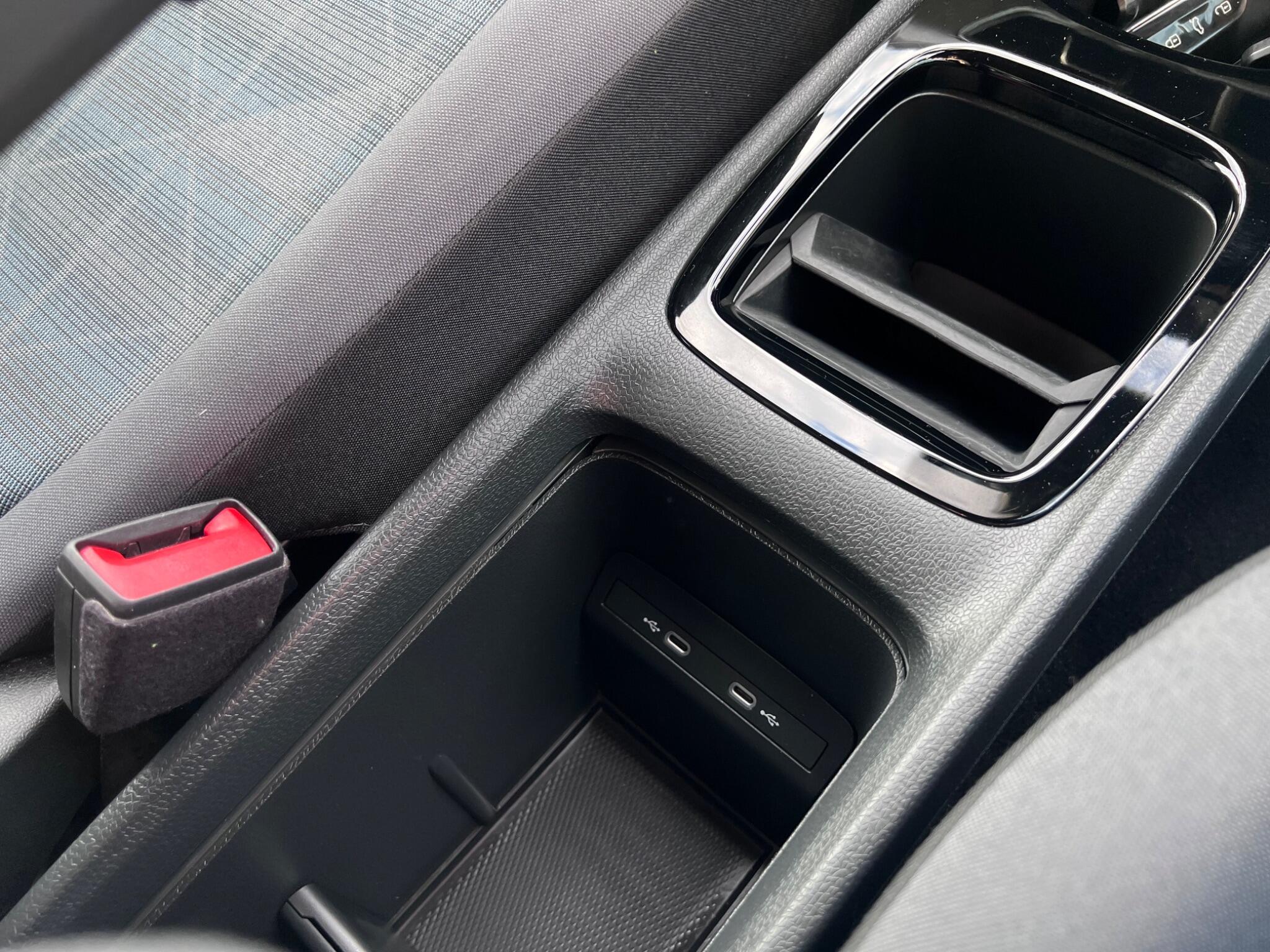 Volkswagen Id.3 view 27