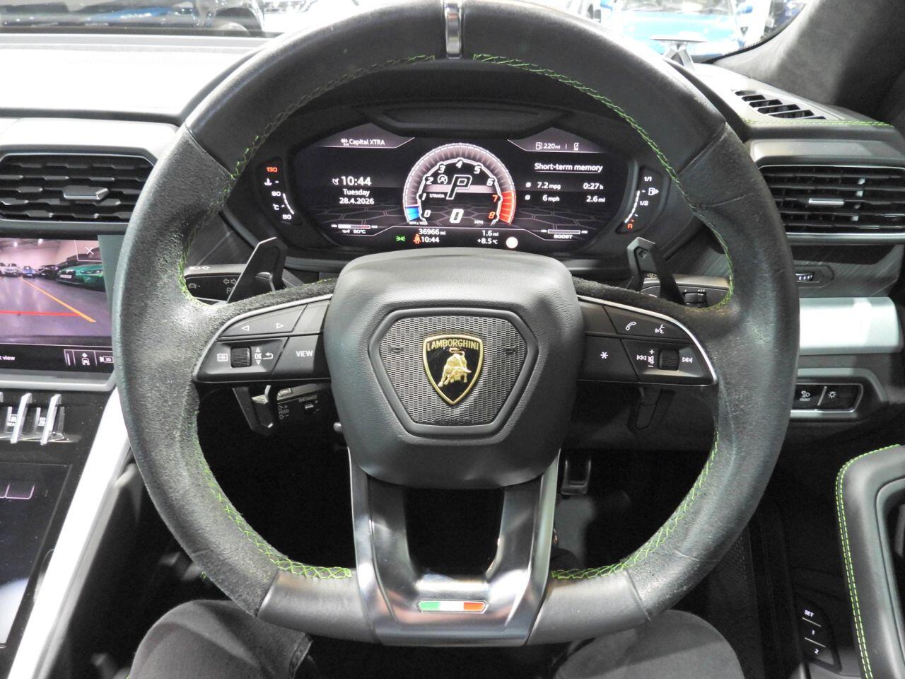 Lamborghini Urus view 21