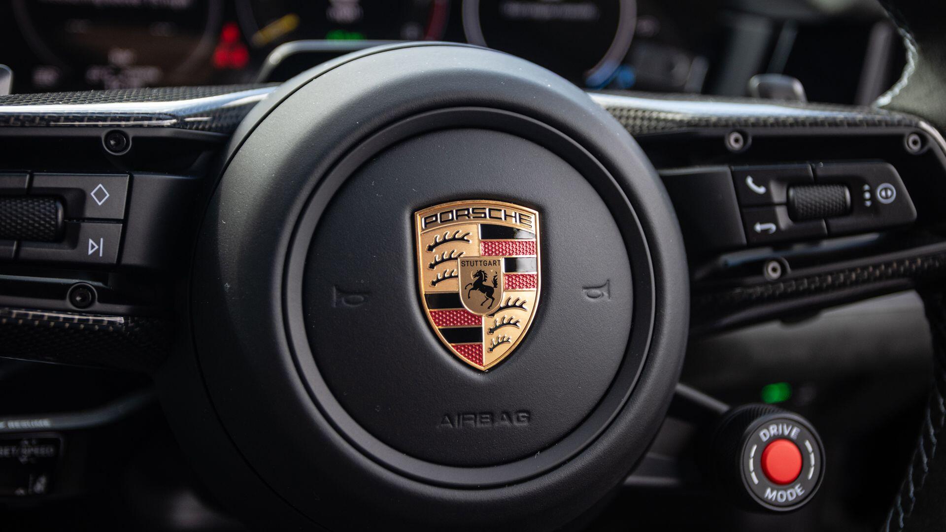 Porsche Cayenne view 39