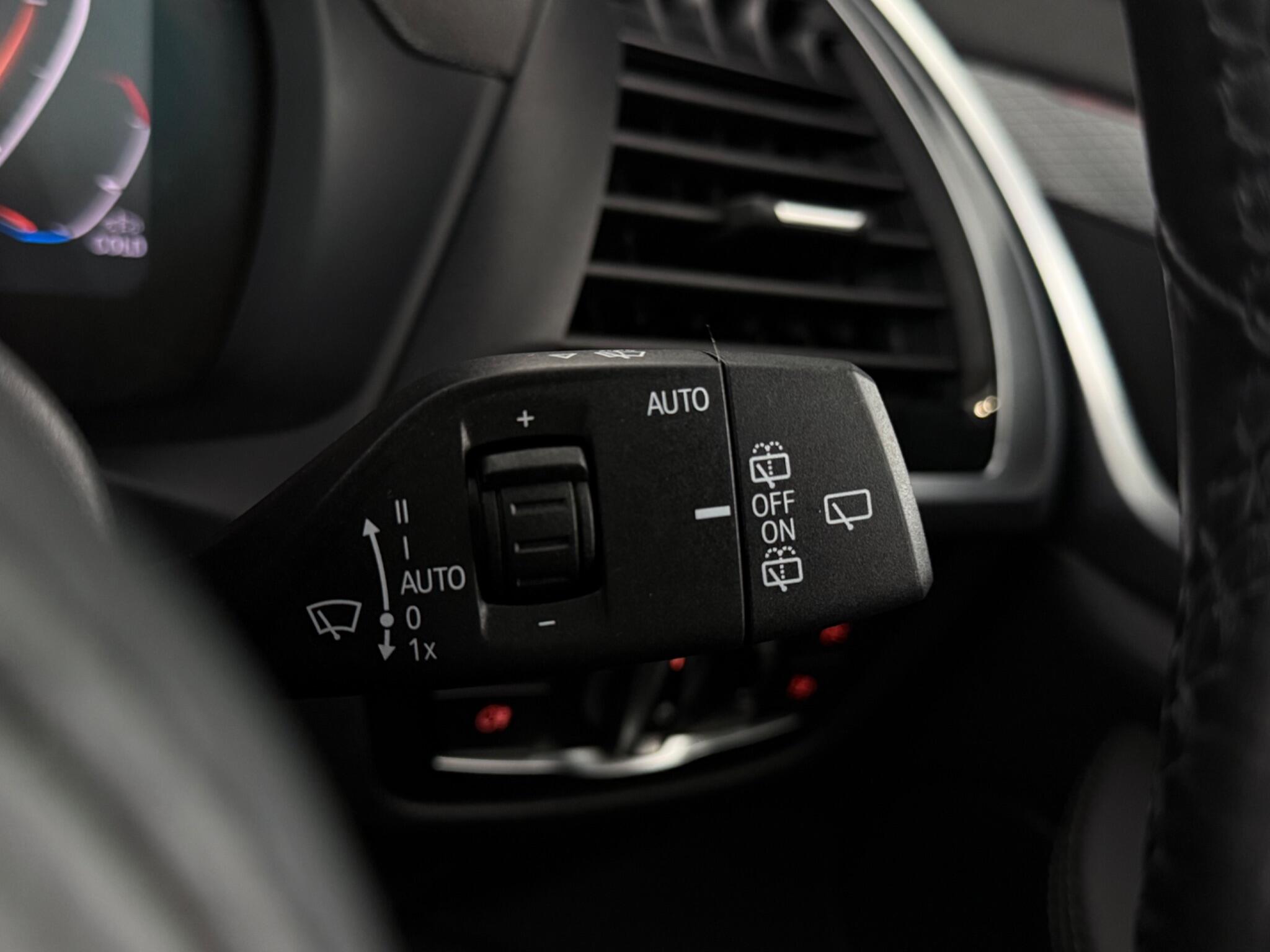 BMW X3 view 18