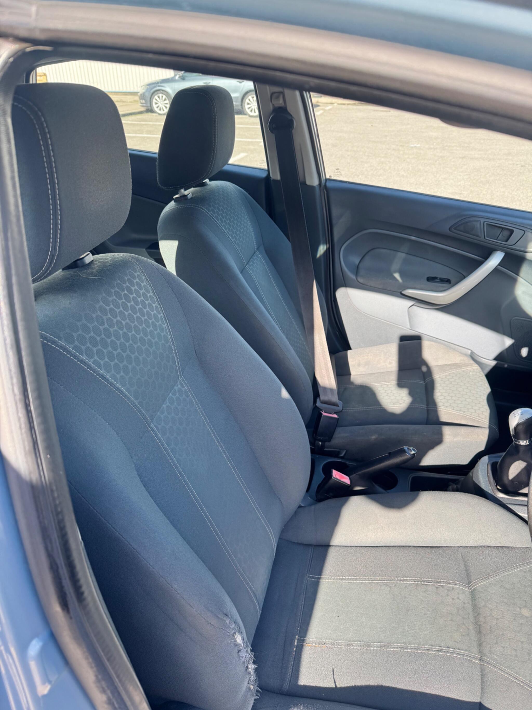 Ford Fiesta view 27