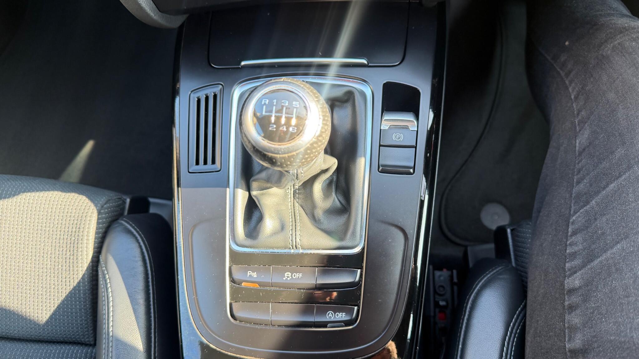 Audi A4 view 24