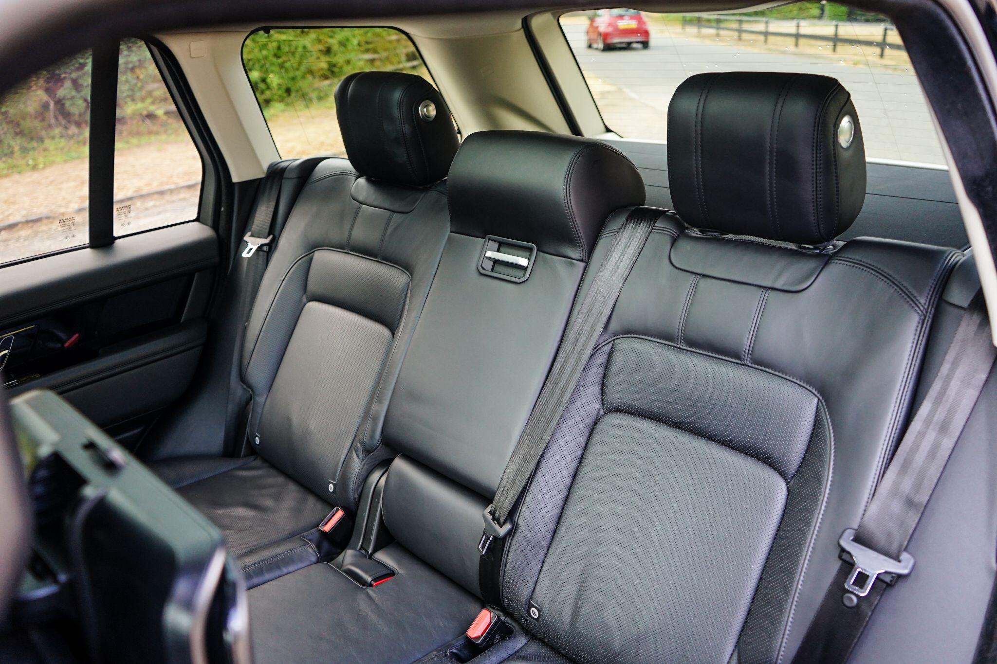 Land Rover Range Rover view 14