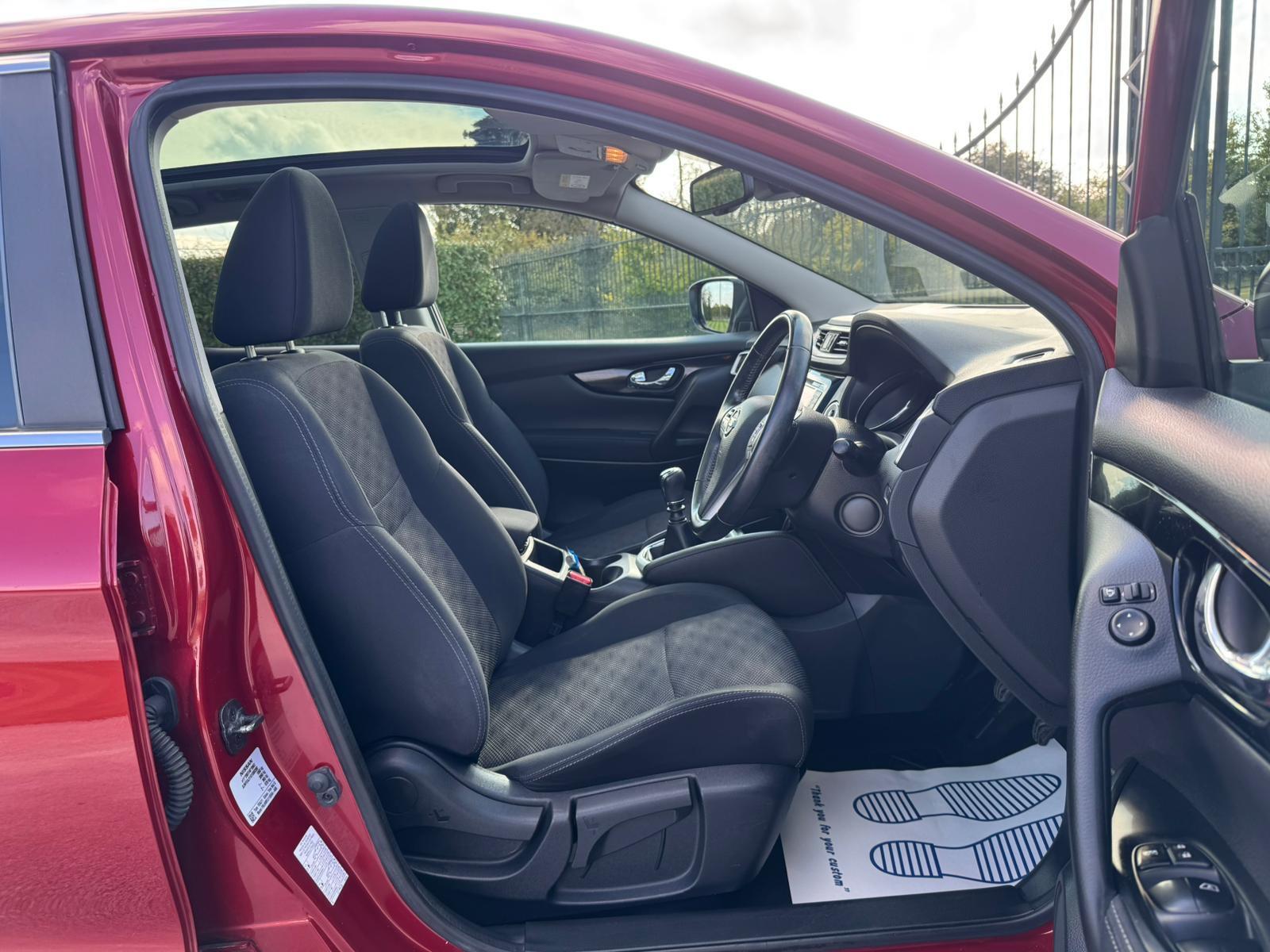 2014 Nissan Qashqai image 12