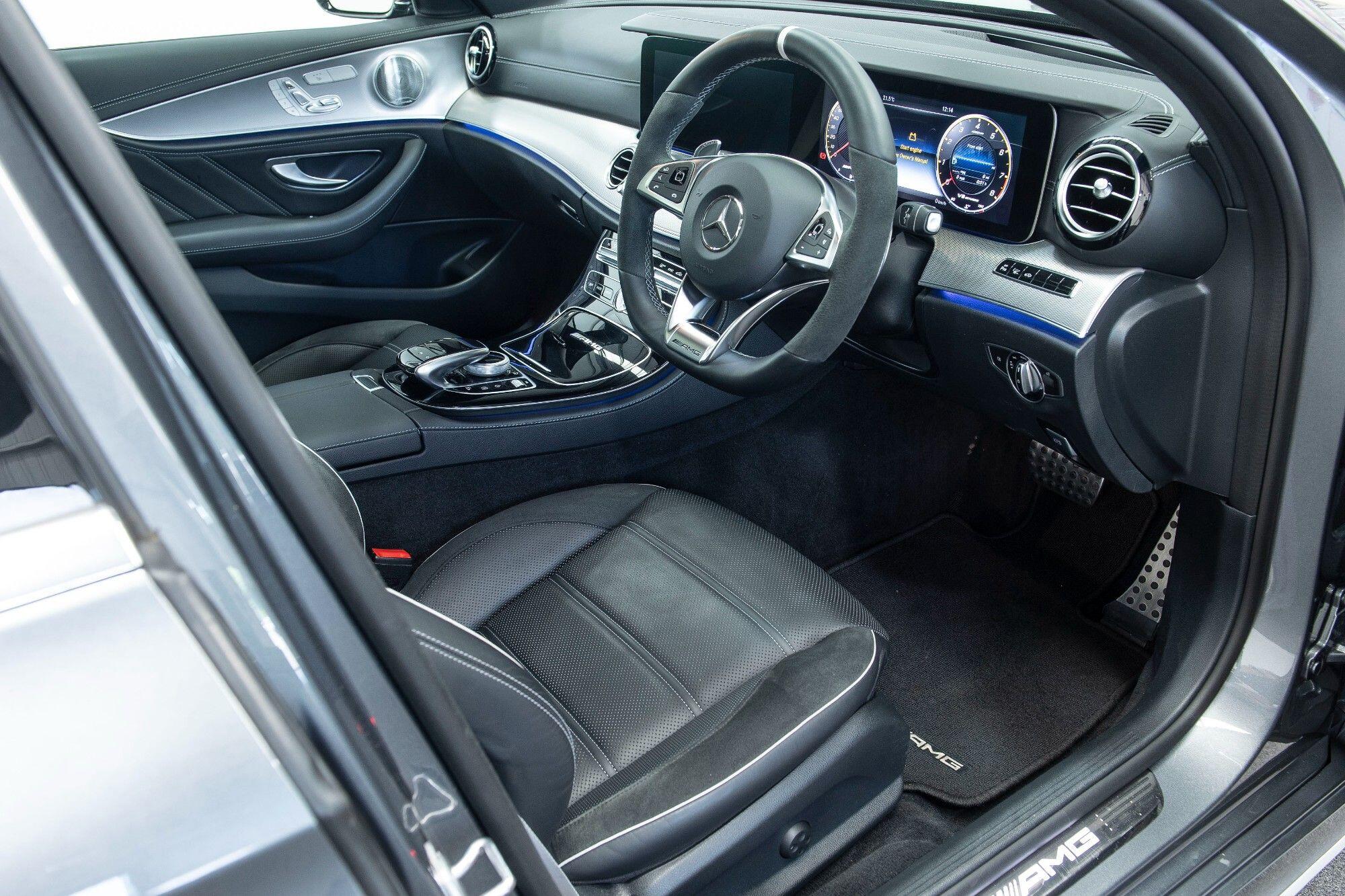 Mercedes-Benz E Class view 10