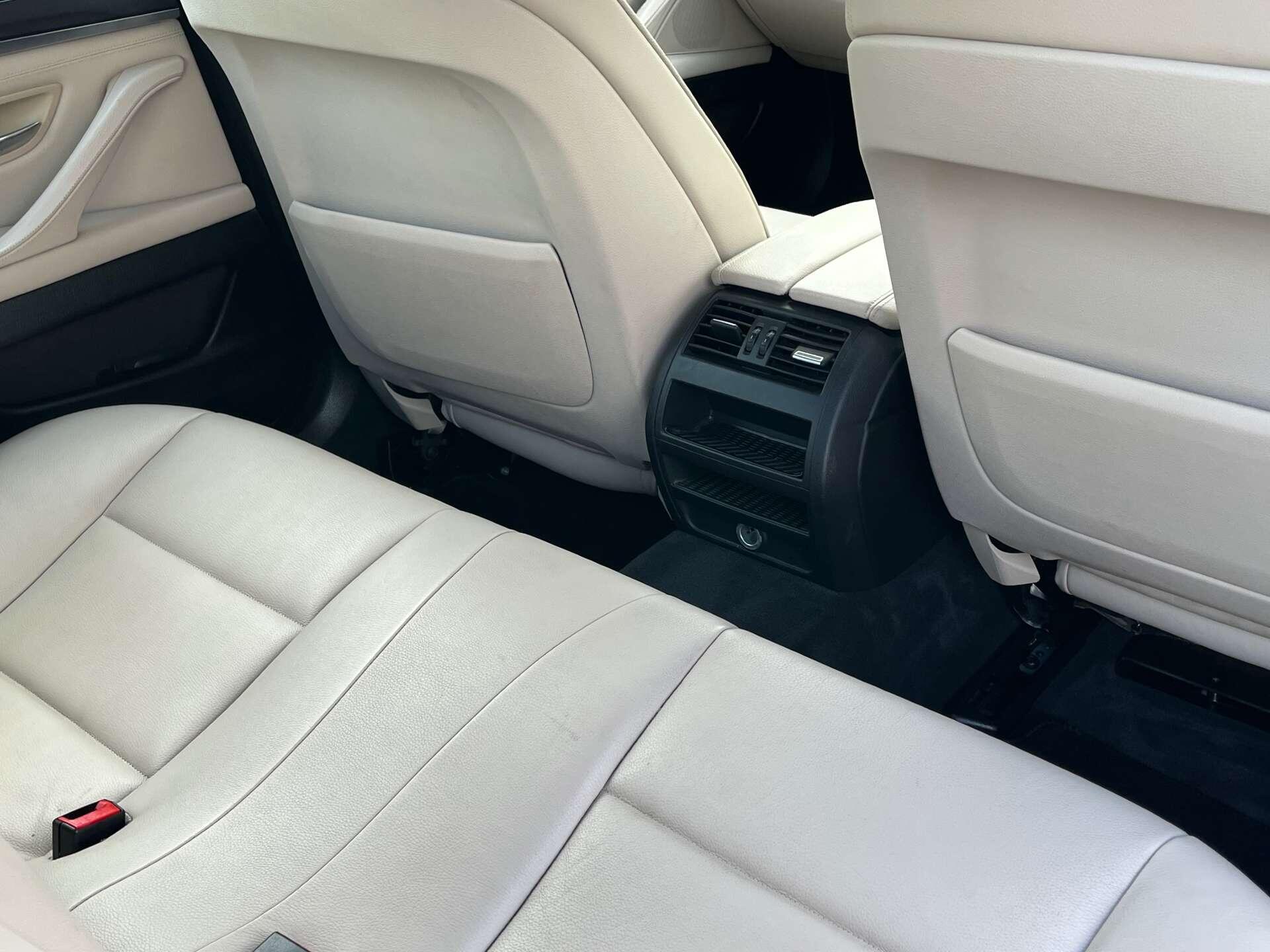 BMW 5 Series view 35