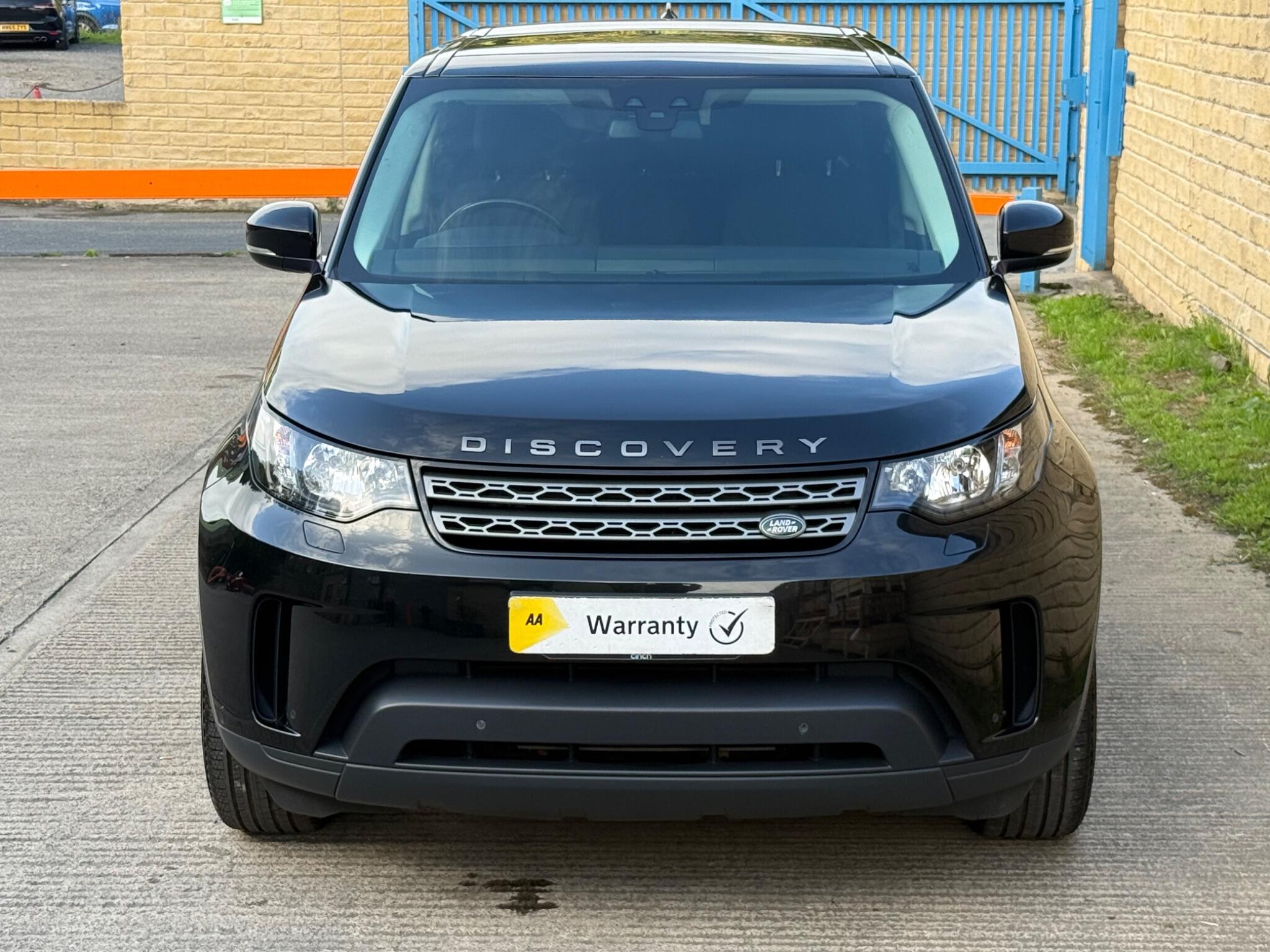 Land Rover Discovery view 10