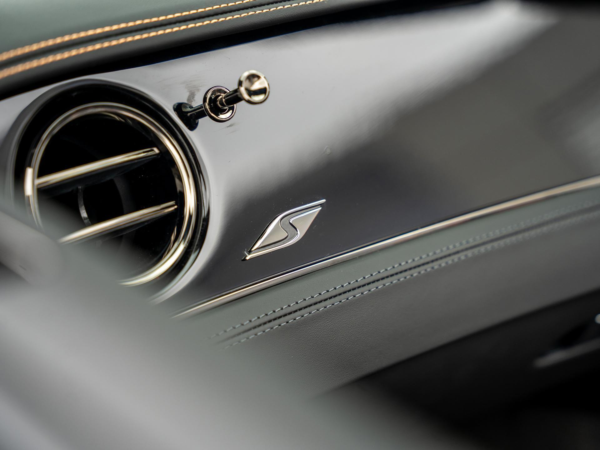 Bentley Continental view 36