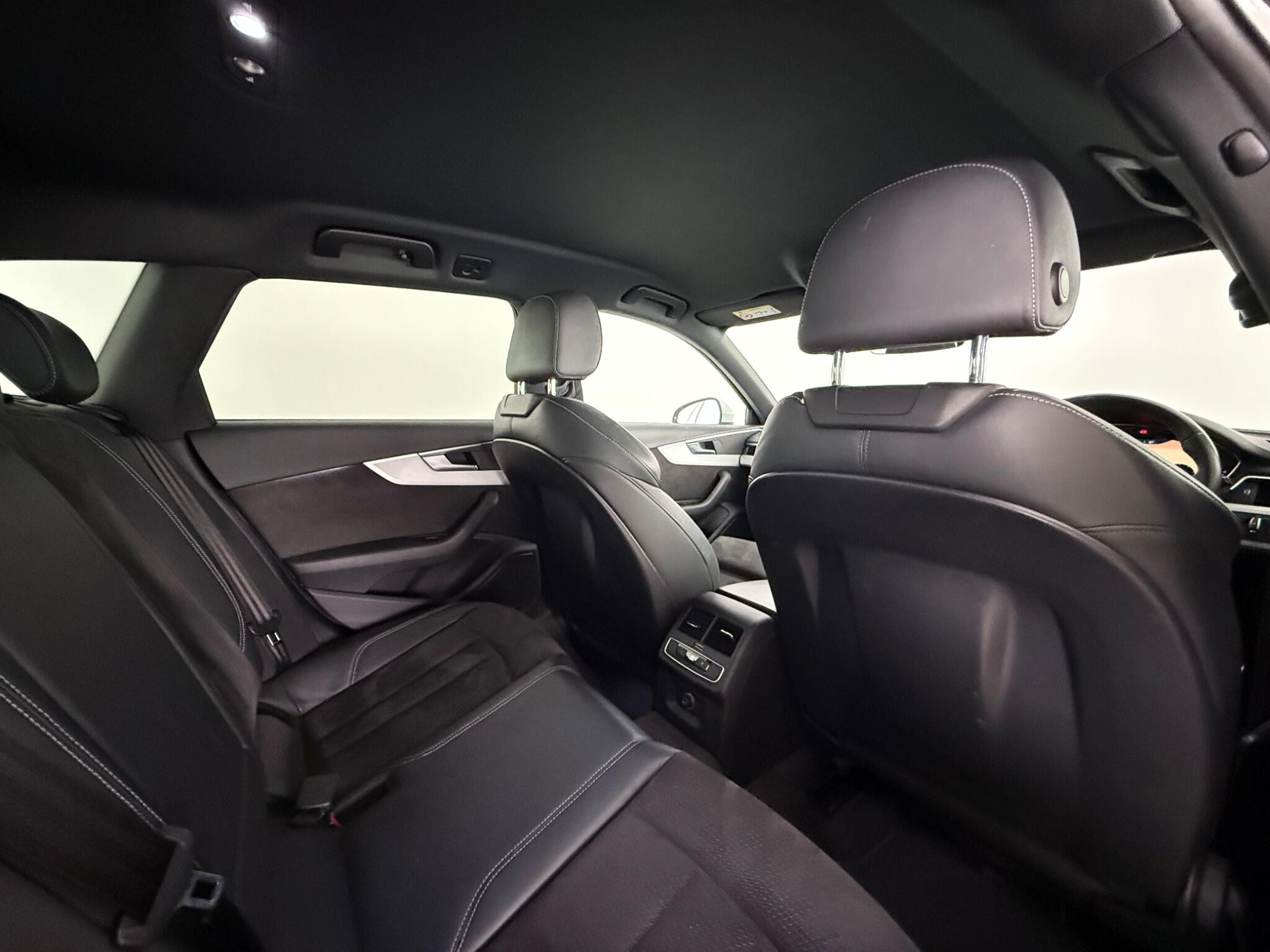 Audi A4 view 34
