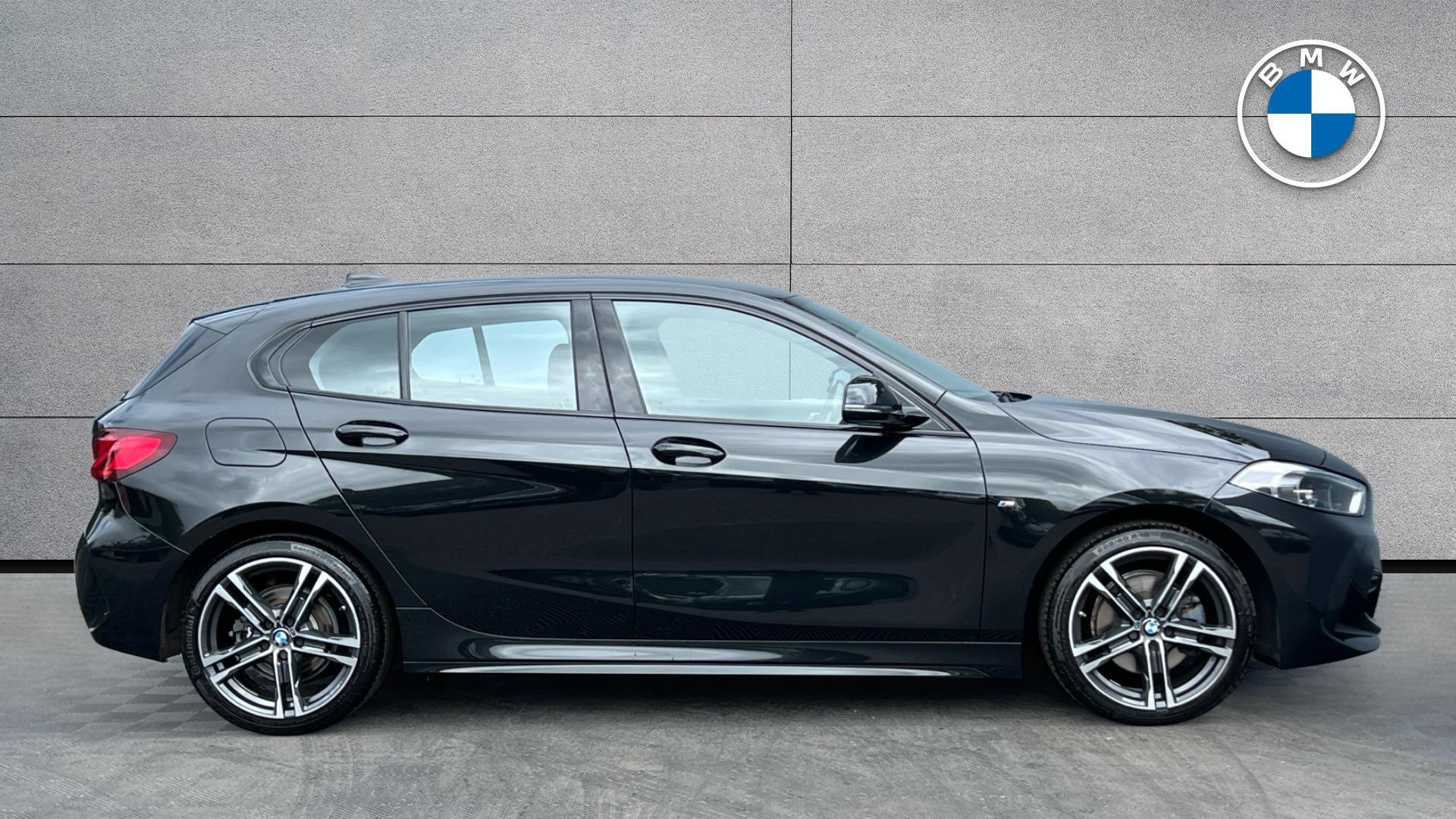 BMW 1 Series view 3