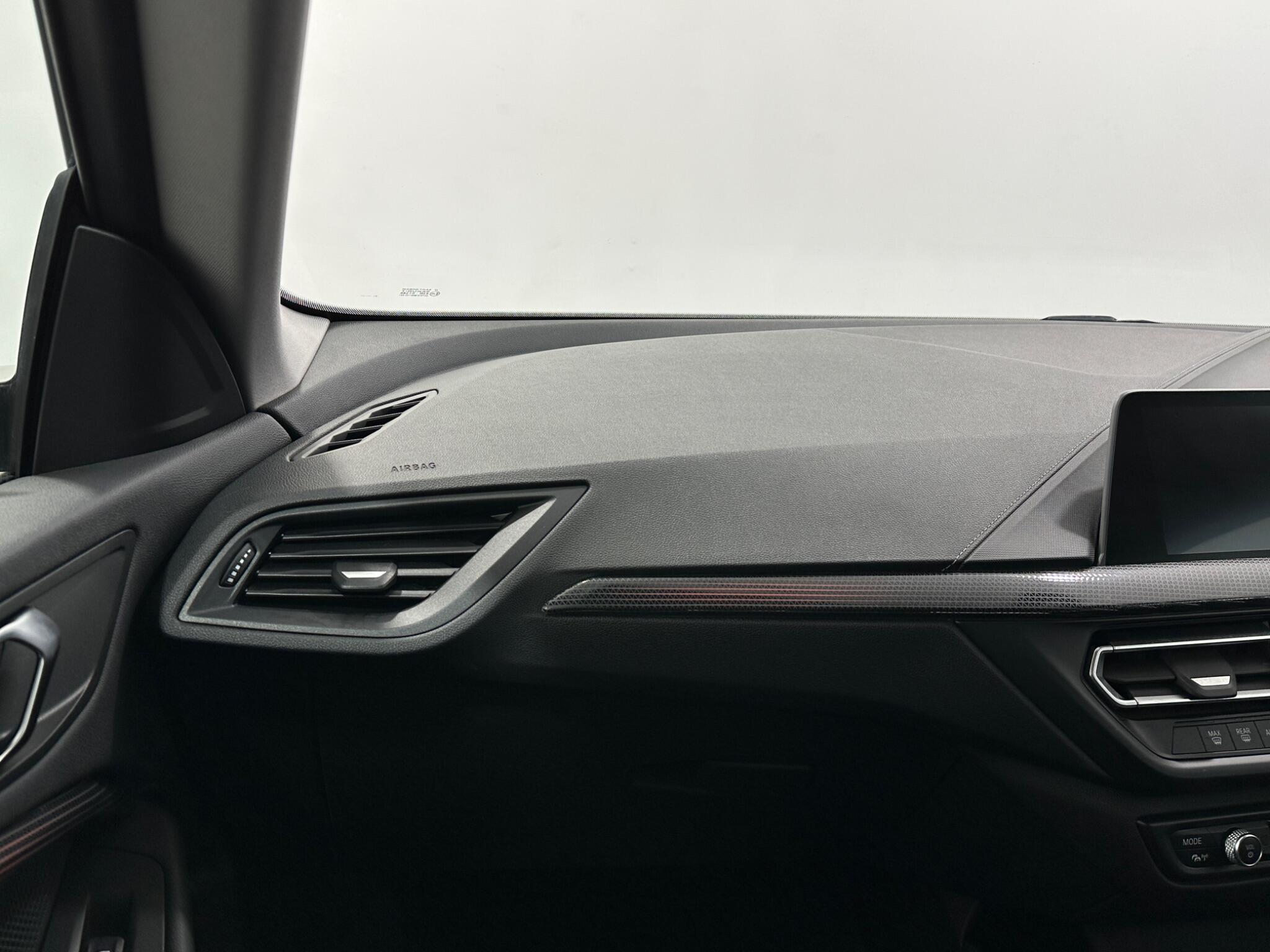 BMW 2 Series view 30