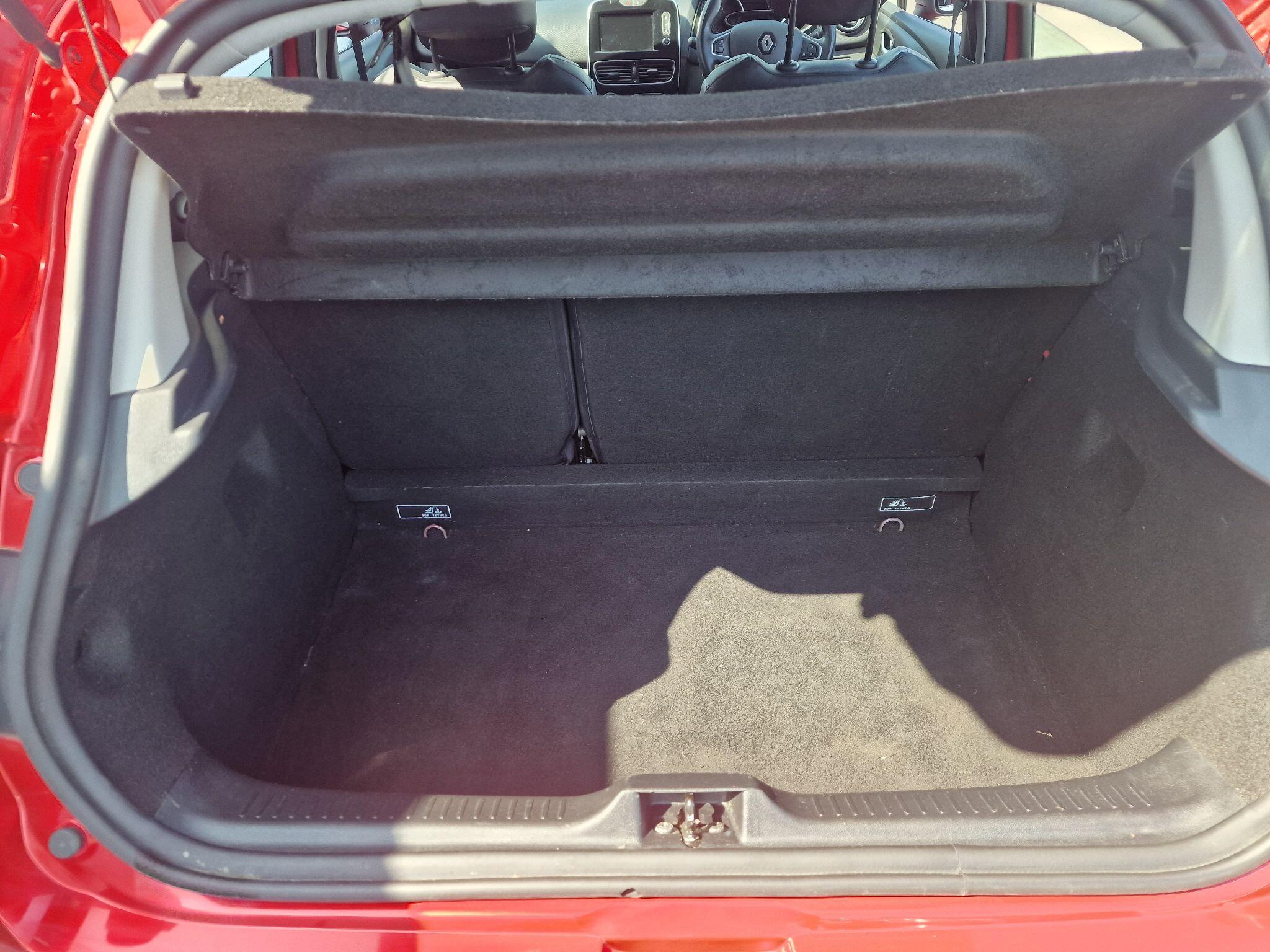 Renault Clio view 52