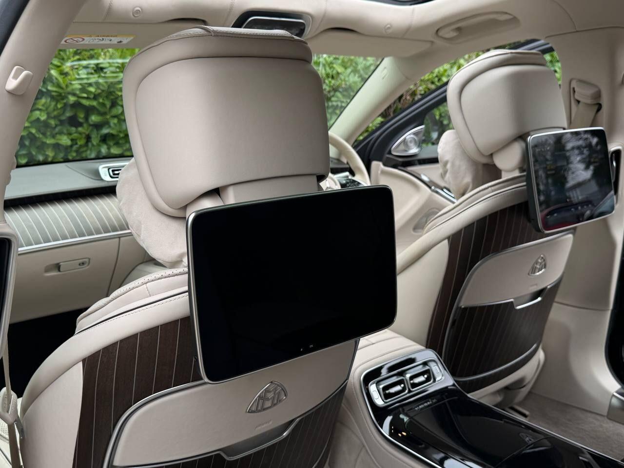 Mercedes-Benz S-Class view 50