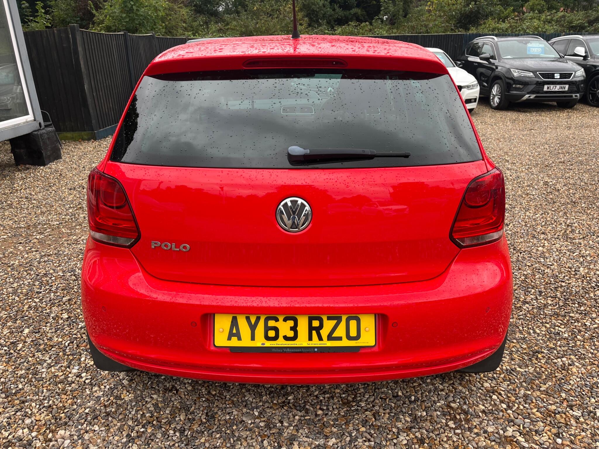 Volkswagen Polo view 5