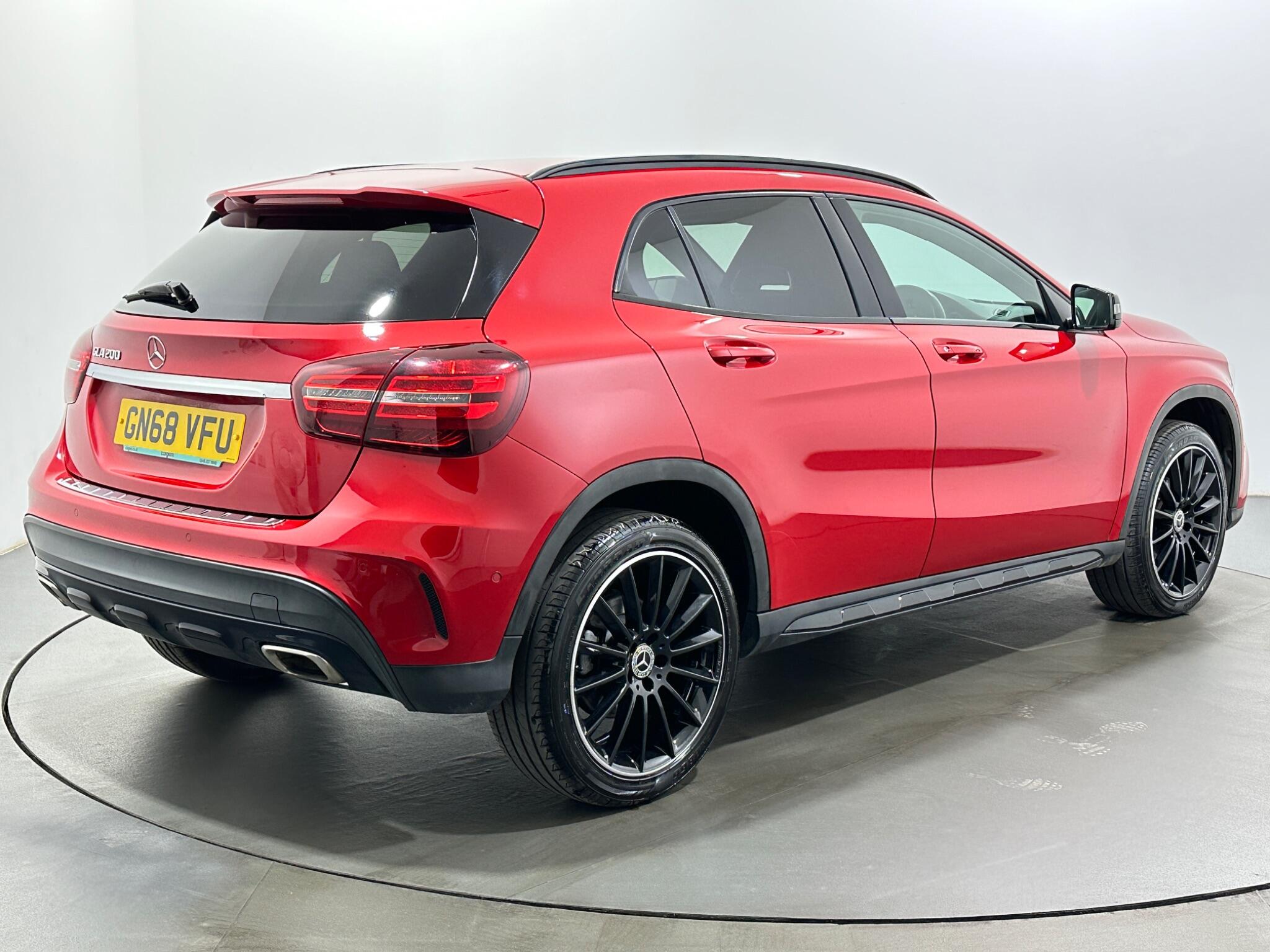 Mercedes-Benz Gla view 8