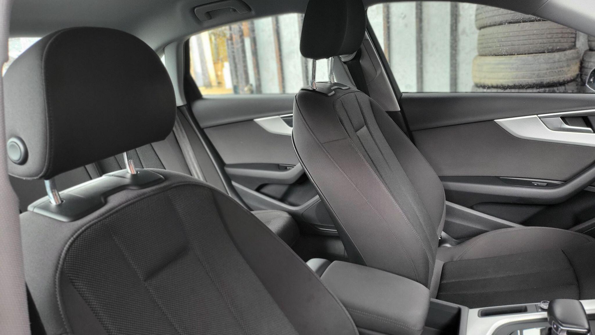 Audi A4 view 36