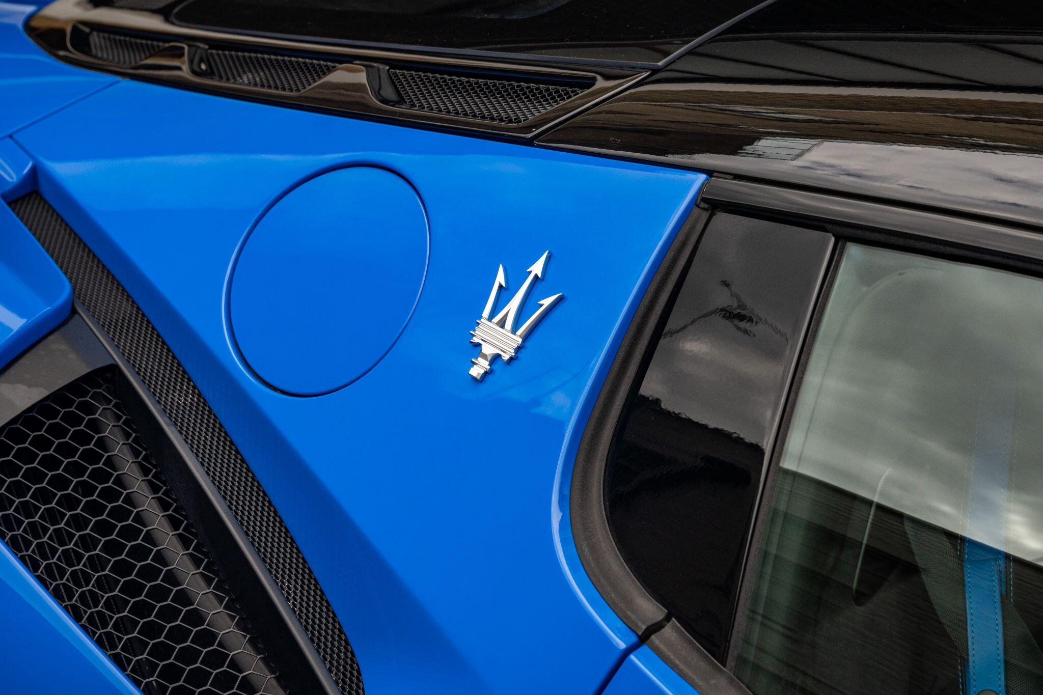 Maserati MC20 view 36