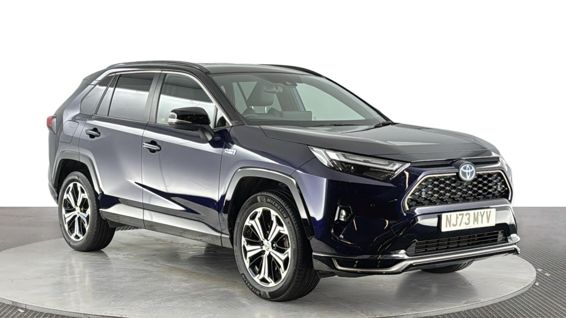 Toyota RAV4 view 2