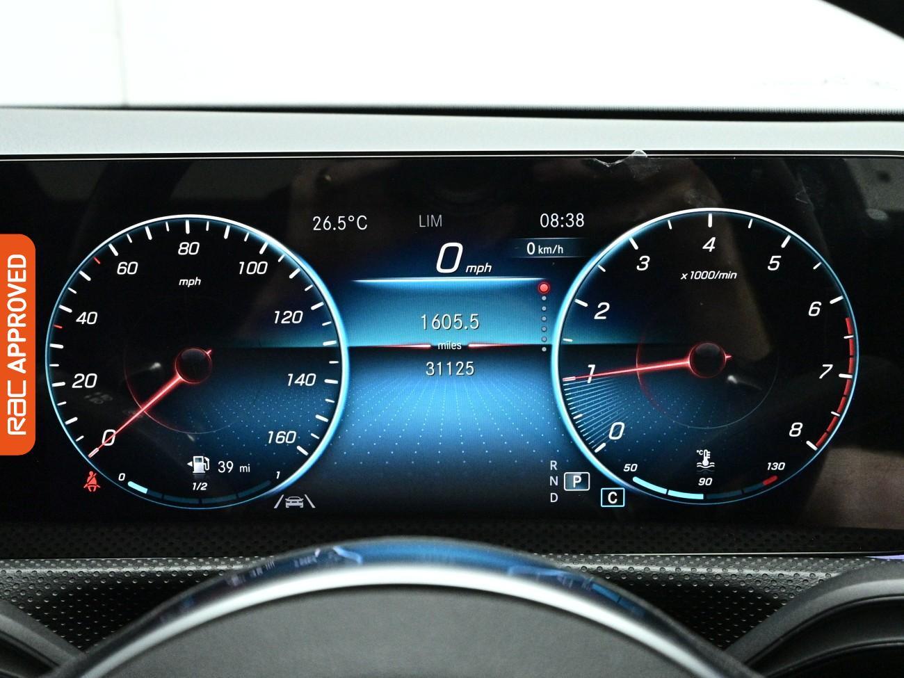 Mercedes-Benz CLA view 11