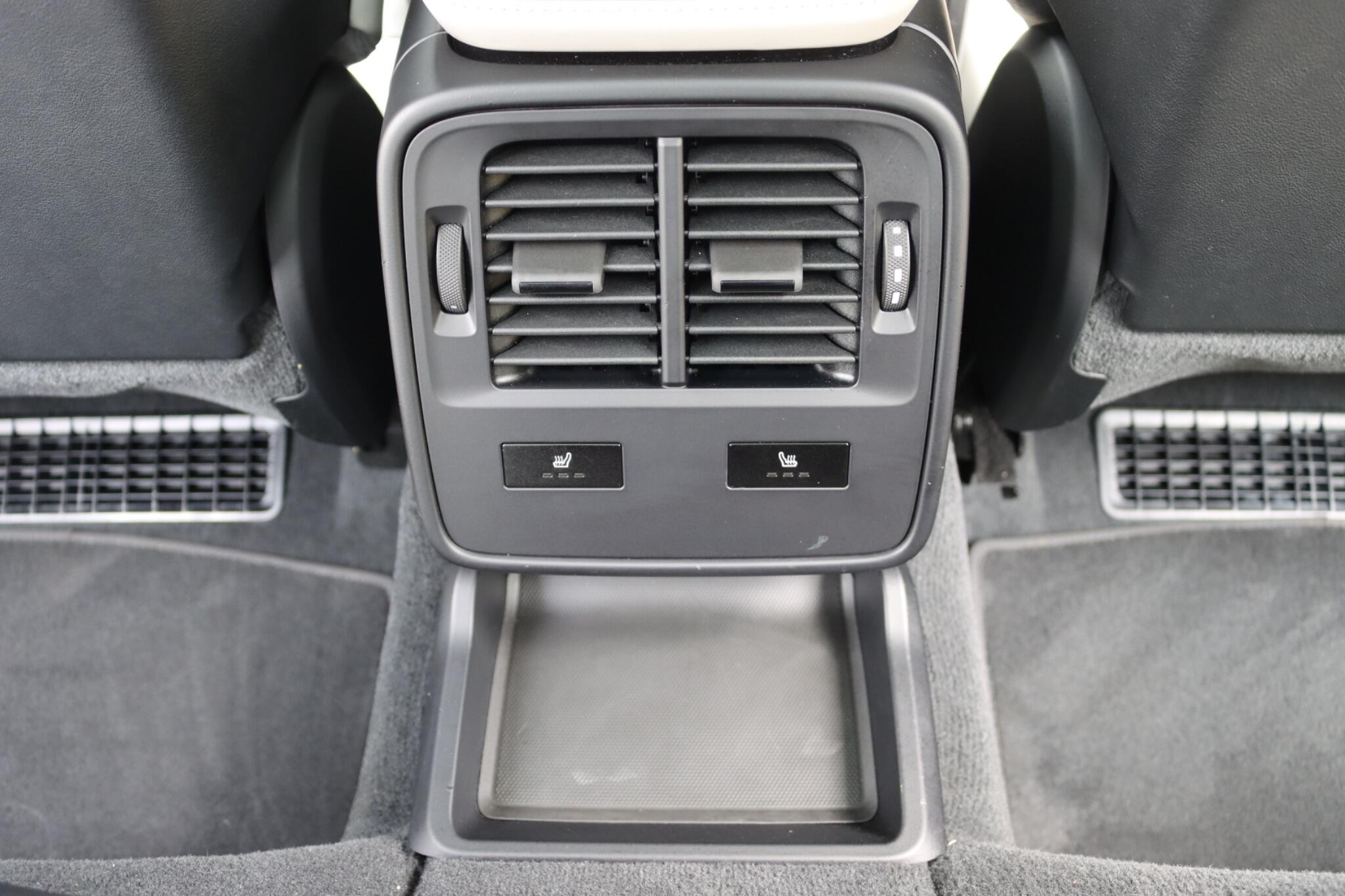 Porsche Taycan view 65