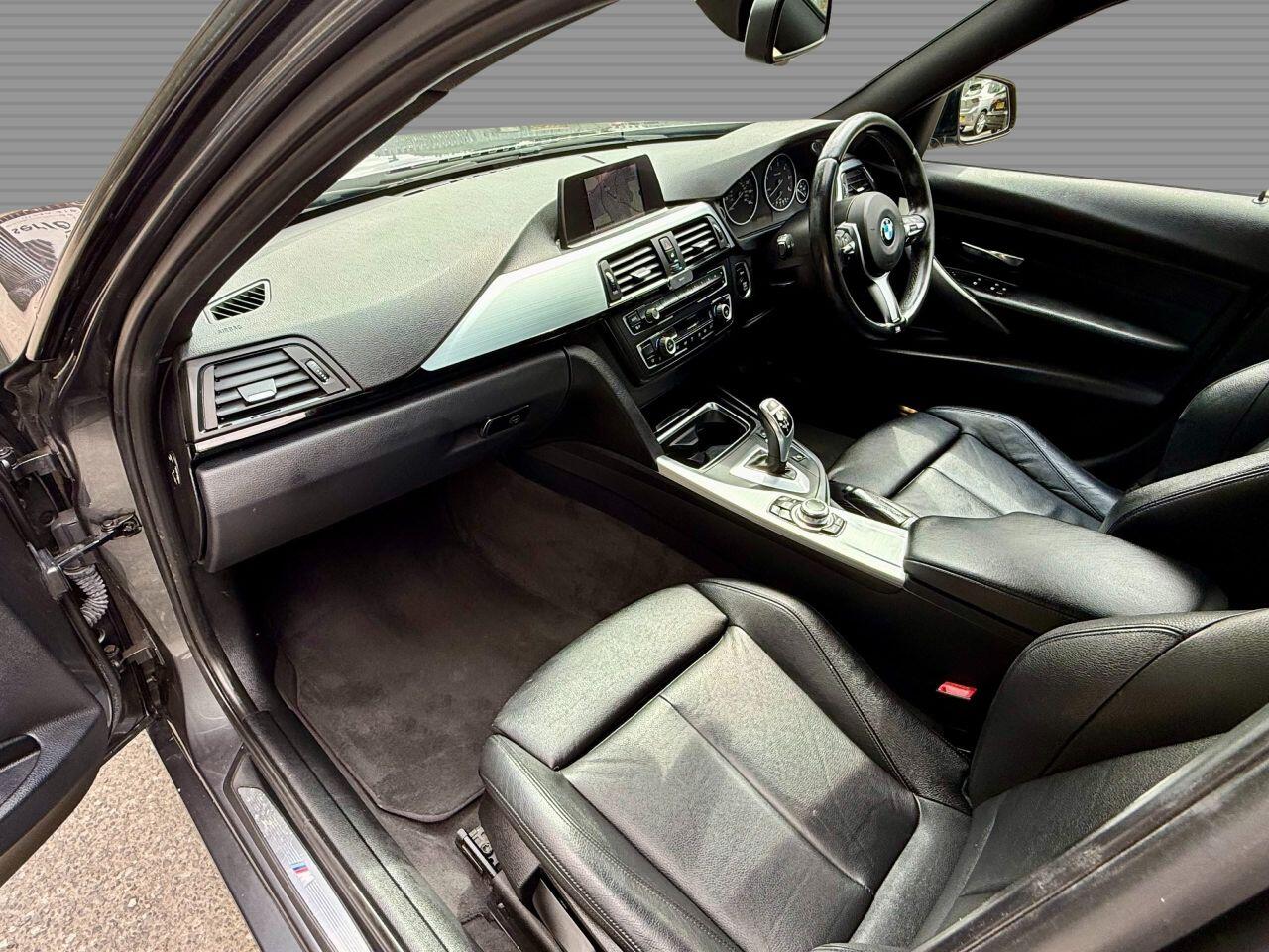 BMW 3 Series view 23